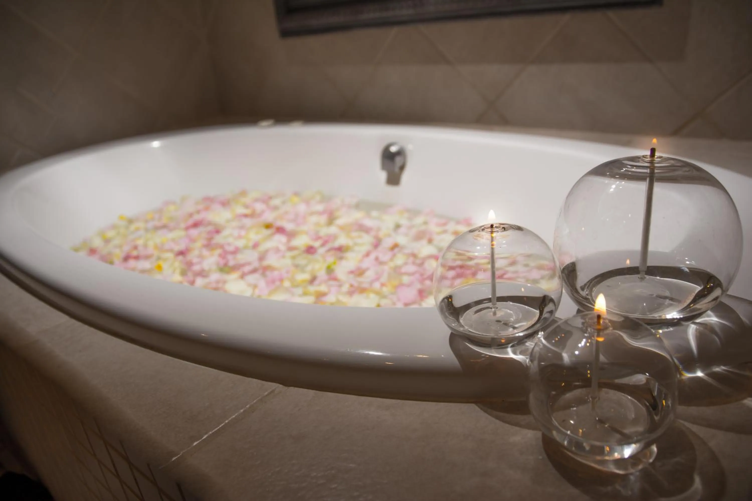 Bath in Indaba Hotel, Spa & Conference Center