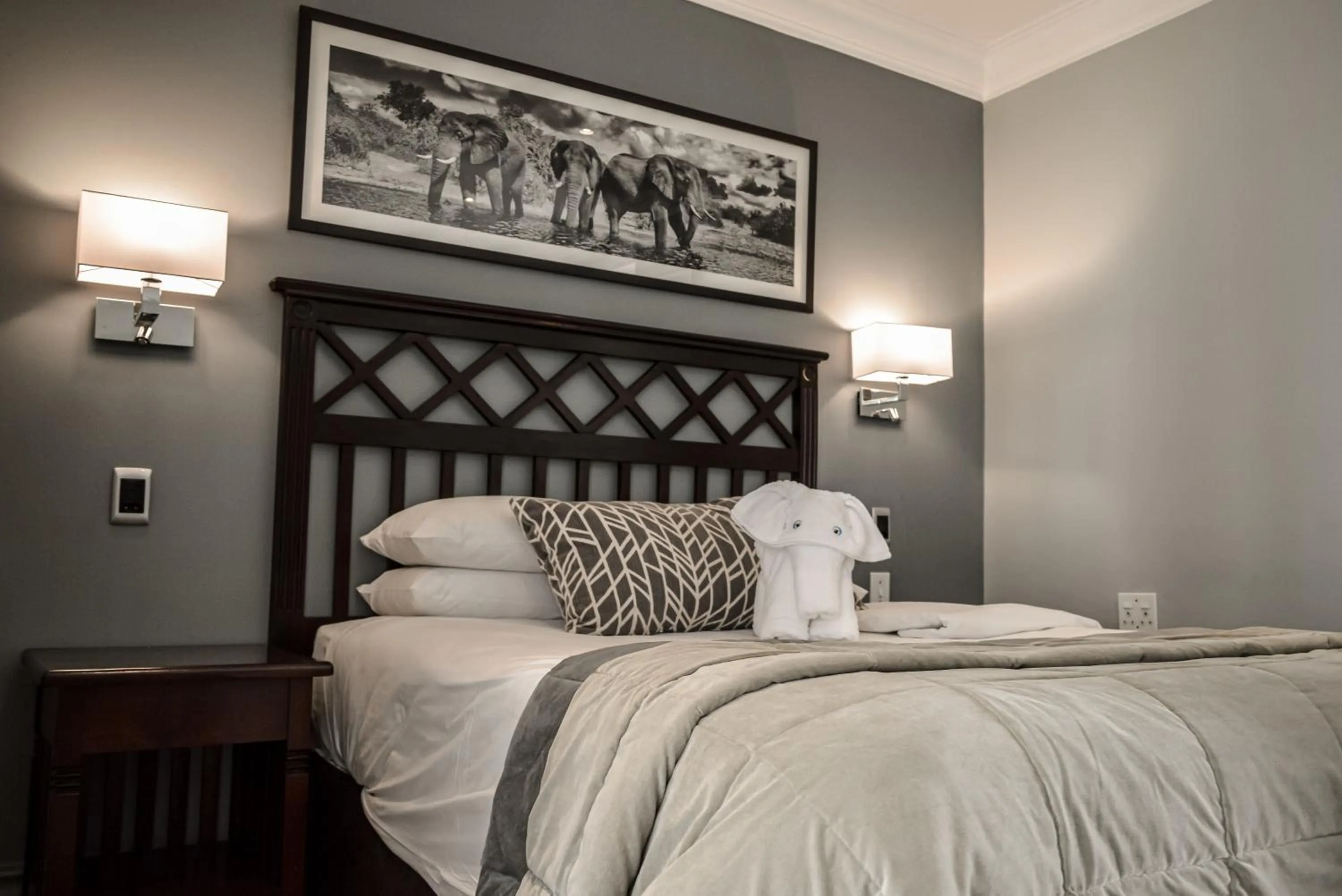 Bed in Indaba Hotel, Spa & Conference Center