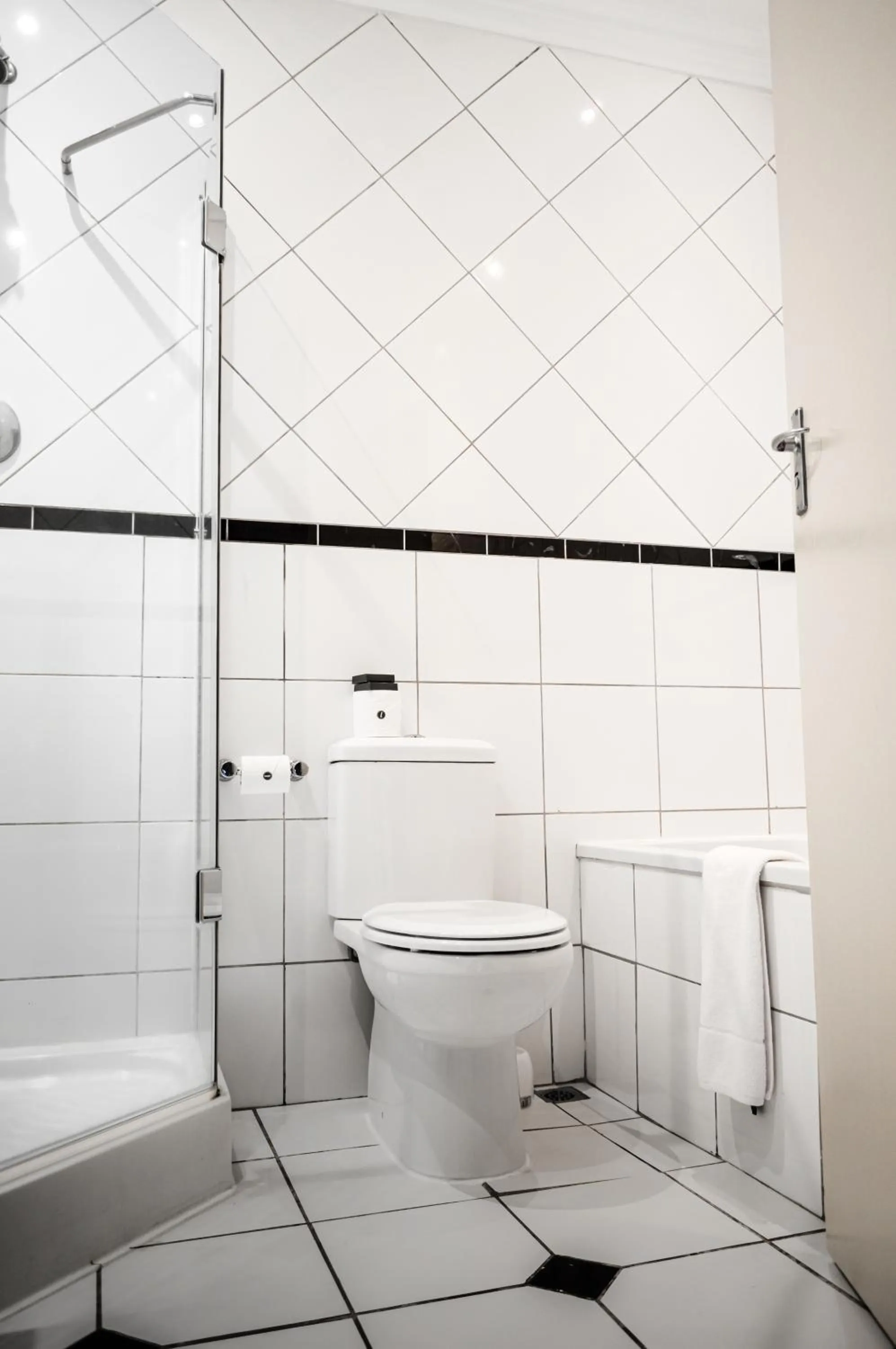 Bathroom in Indaba Hotel, Spa & Conference Center