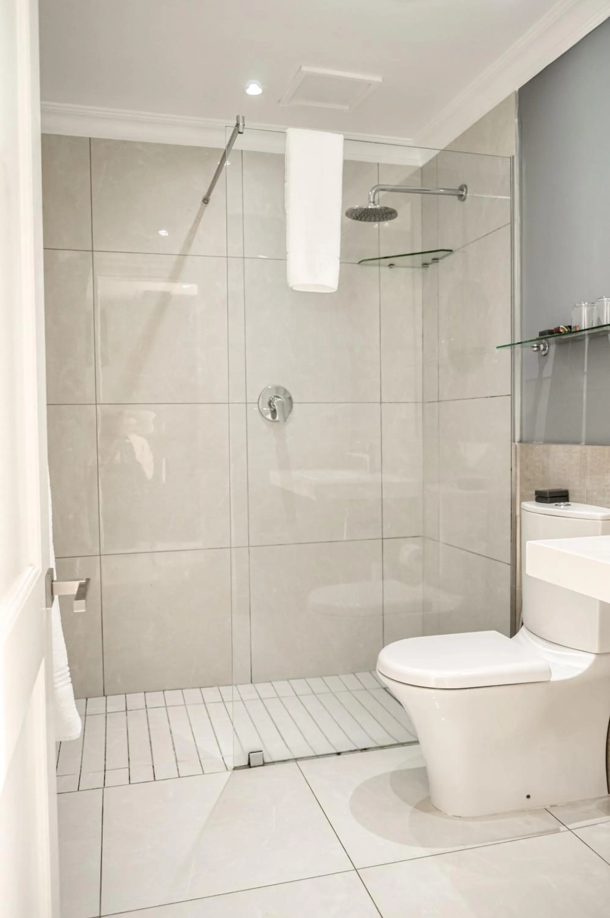 Bathroom in Indaba Hotel, Spa & Conference Center