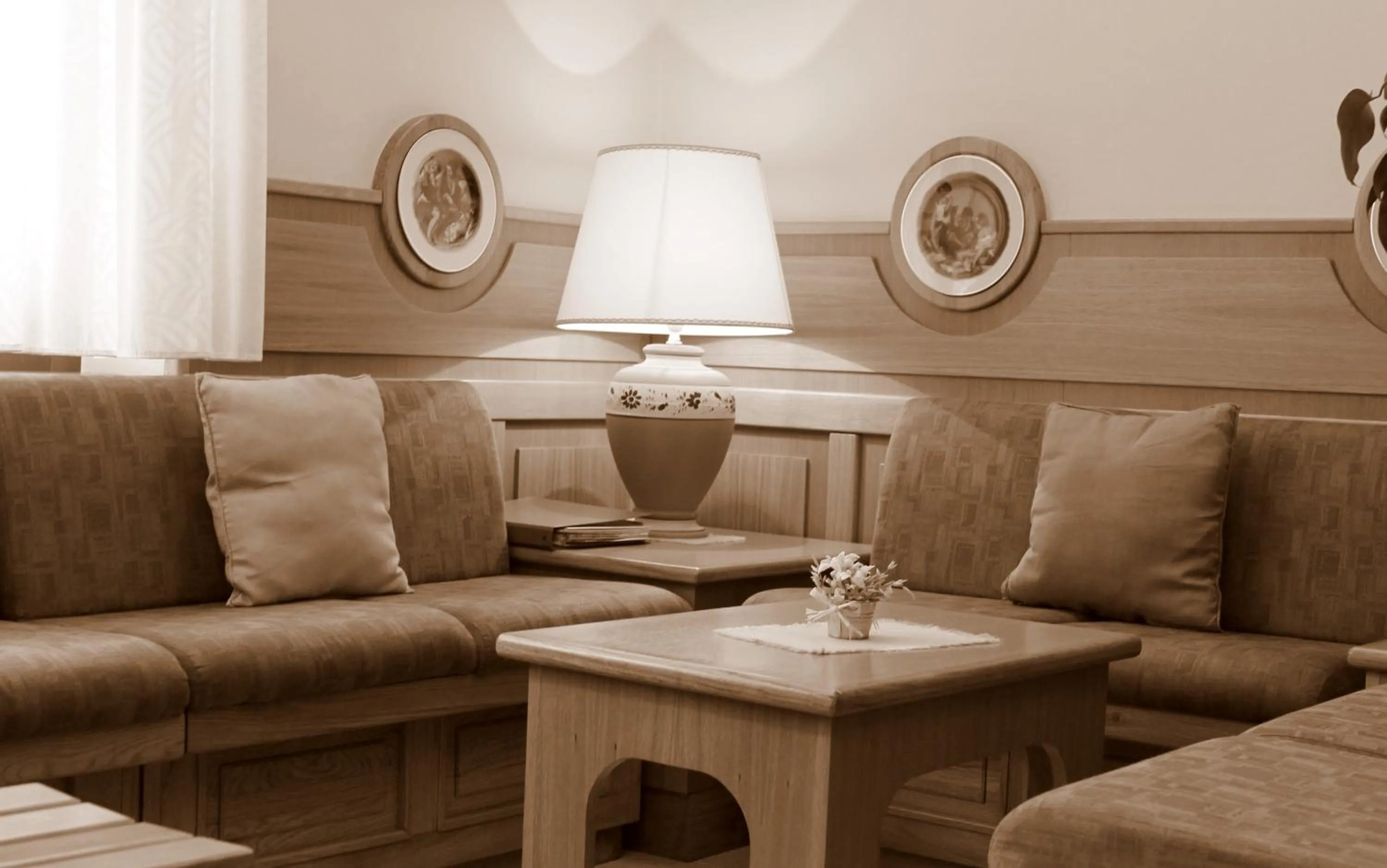 Communal lounge/ TV room in Punta Margherita