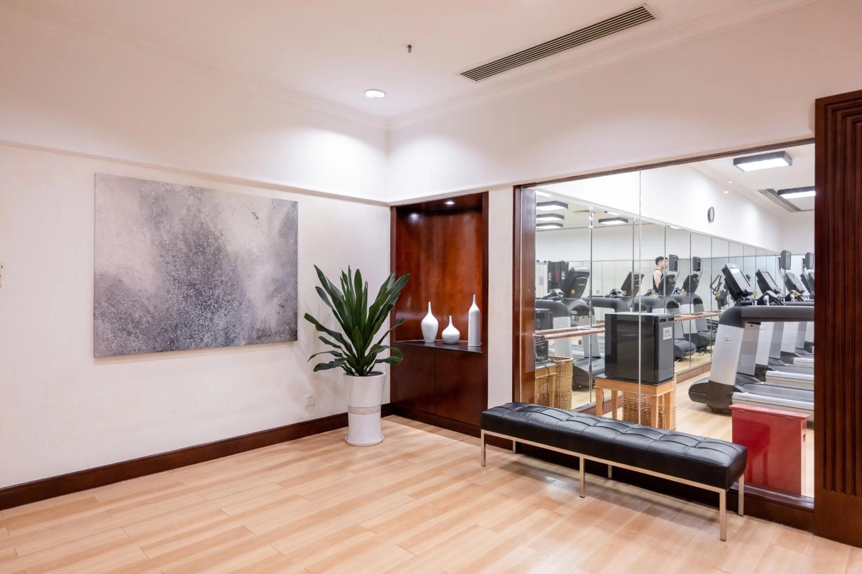 Fitness centre/facilities in Shangri-La Beihai