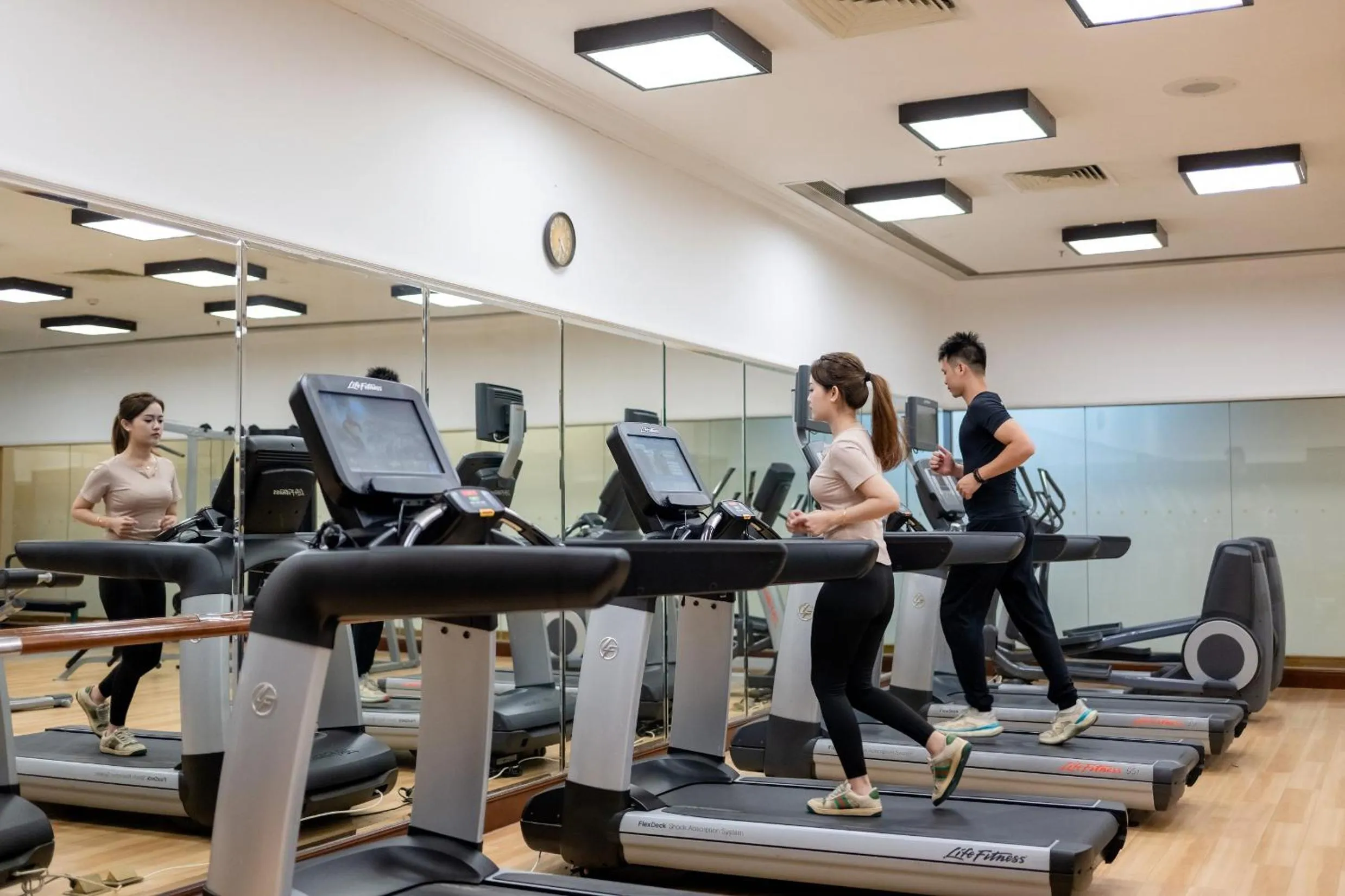 Fitness centre/facilities in Shangri-La Beihai