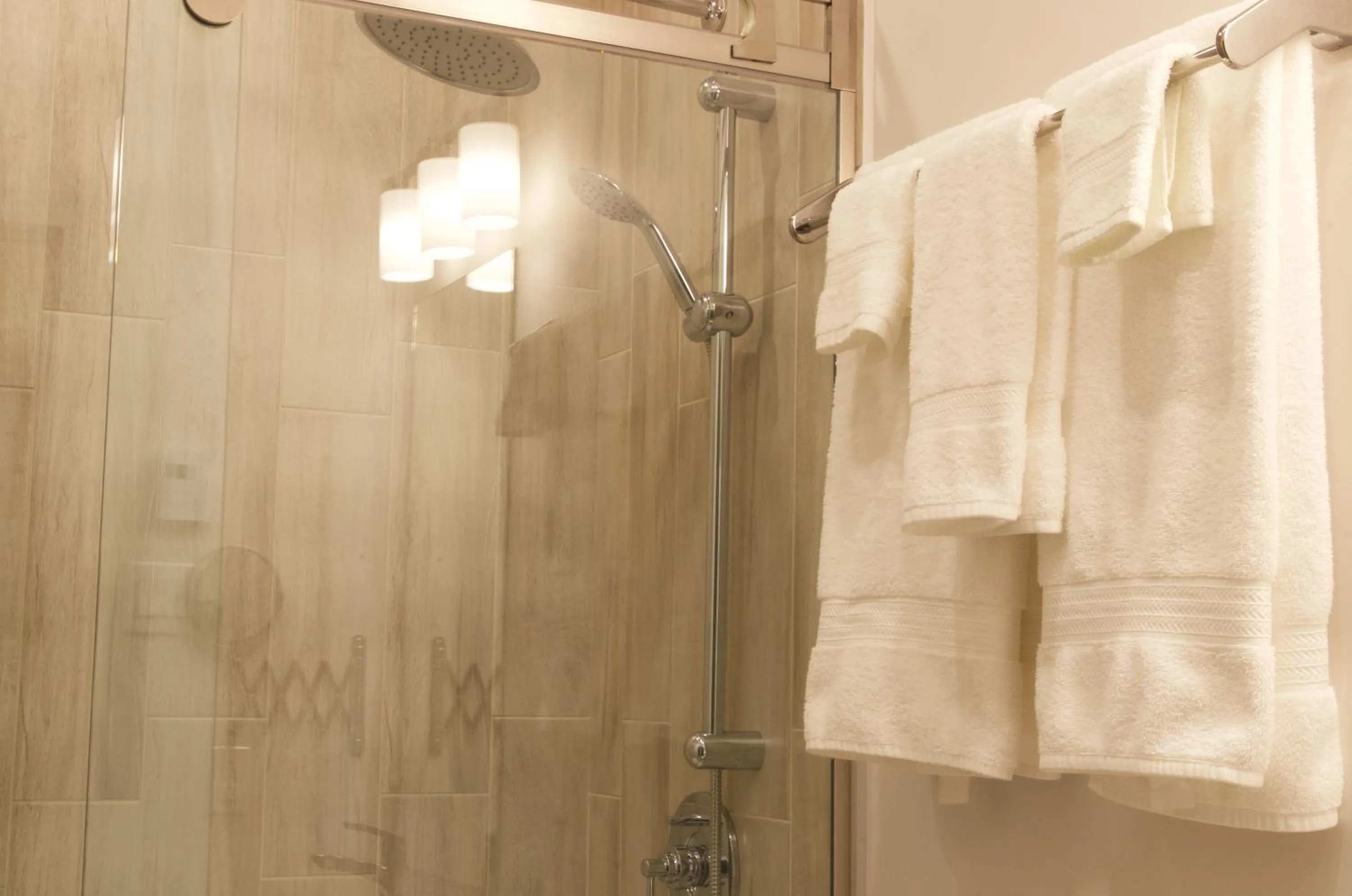 Shower in Rawdon Golf Resort