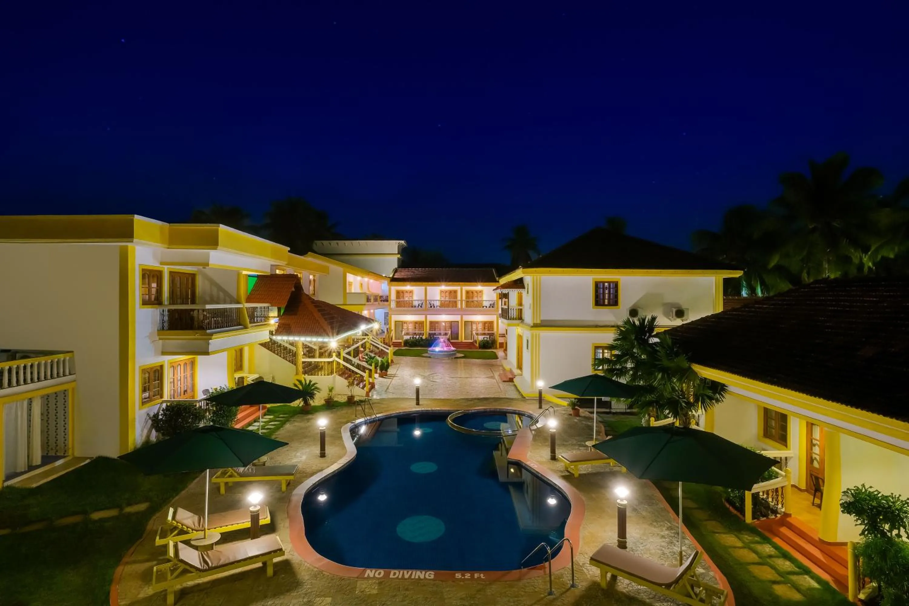 Swimming pool in Spazio Leisure Resort, Goa