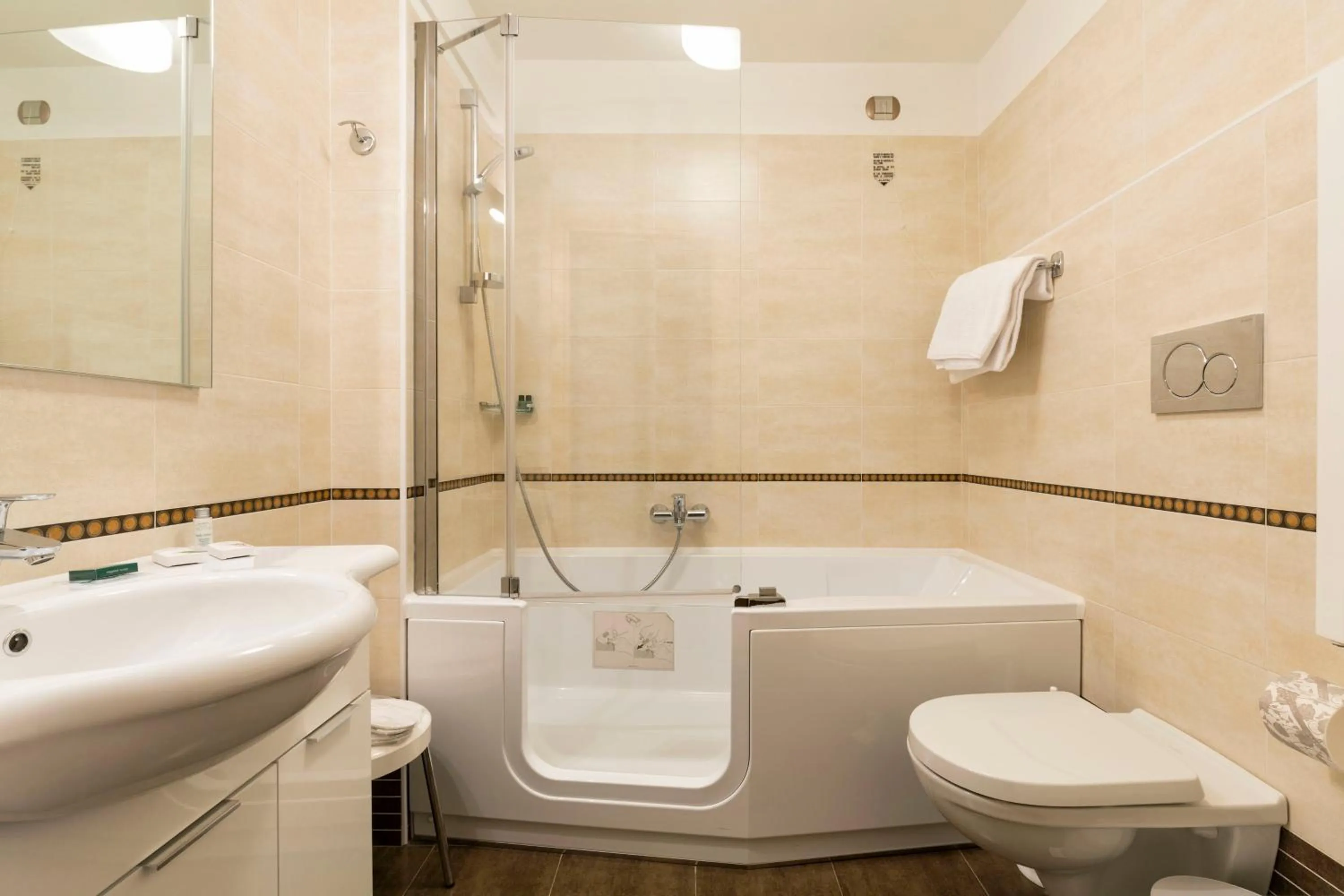 Bathroom in Hotel Pontechiesa