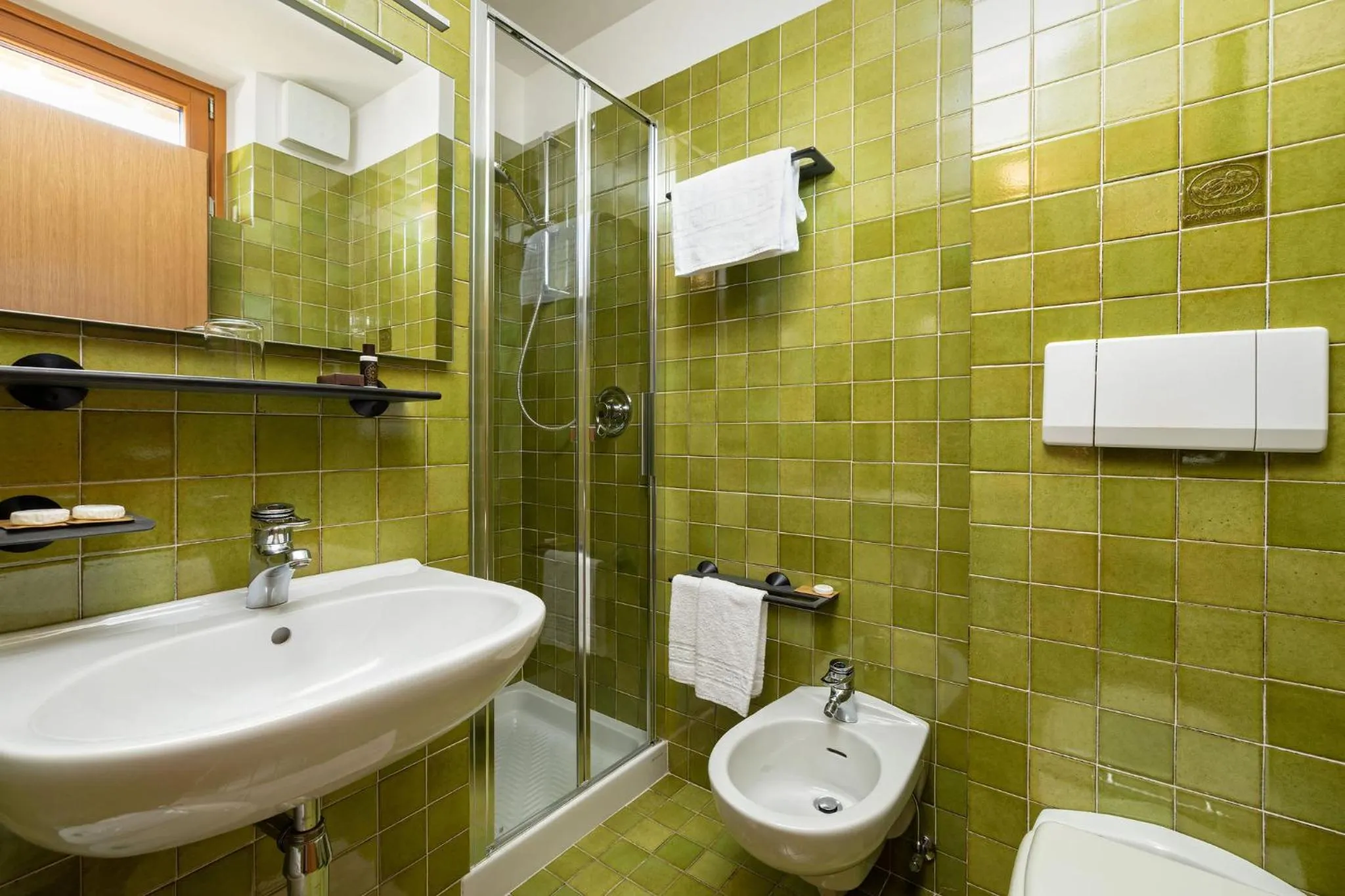 Bathroom in Hotel Pontechiesa