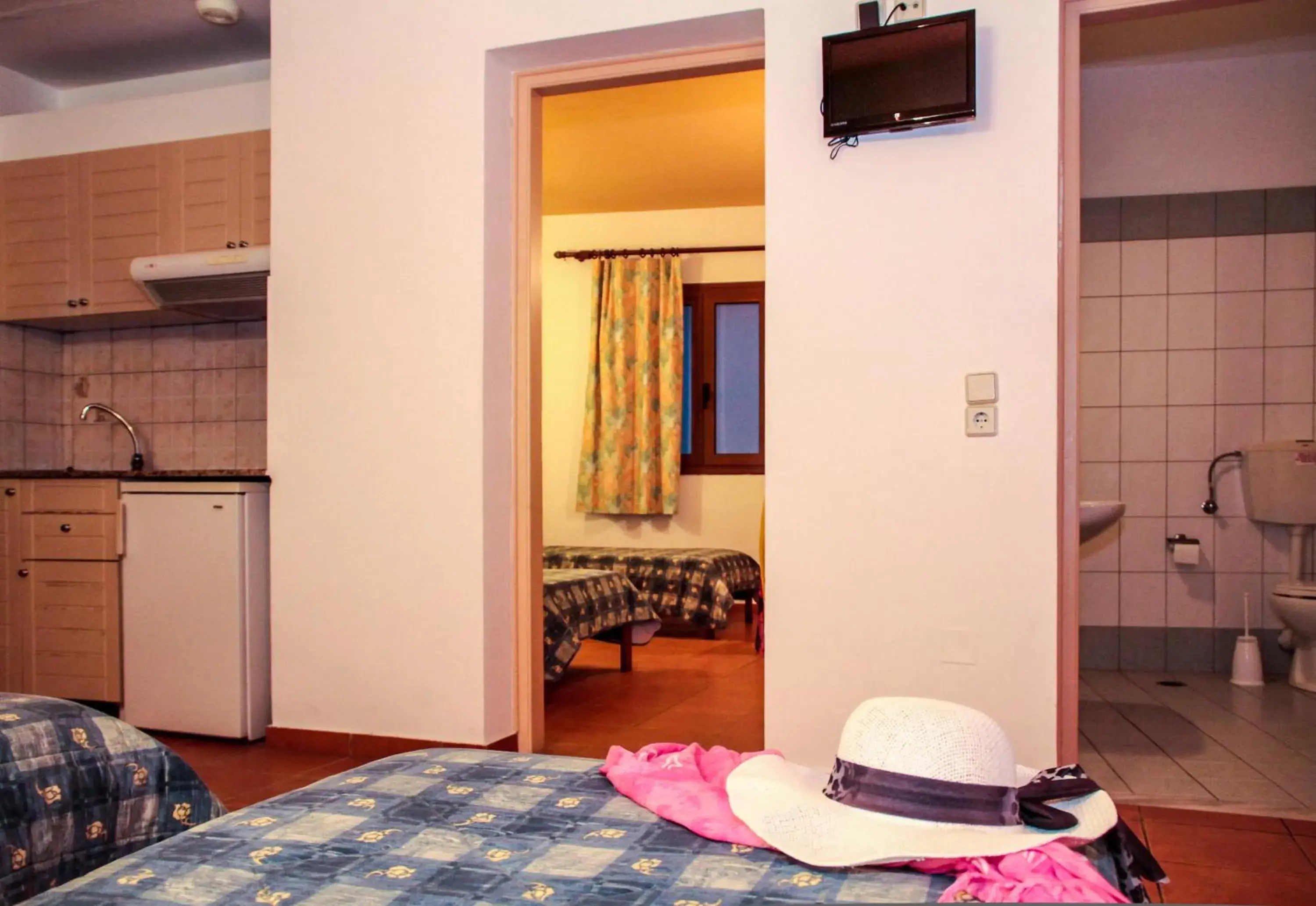 2-Bedroom Apartment with Garden View (3 adults + 1 child) in Lyda Hotel 2-Bedroom Apartment with Garden View (3 adults + 1 child) in Lyda Hotel