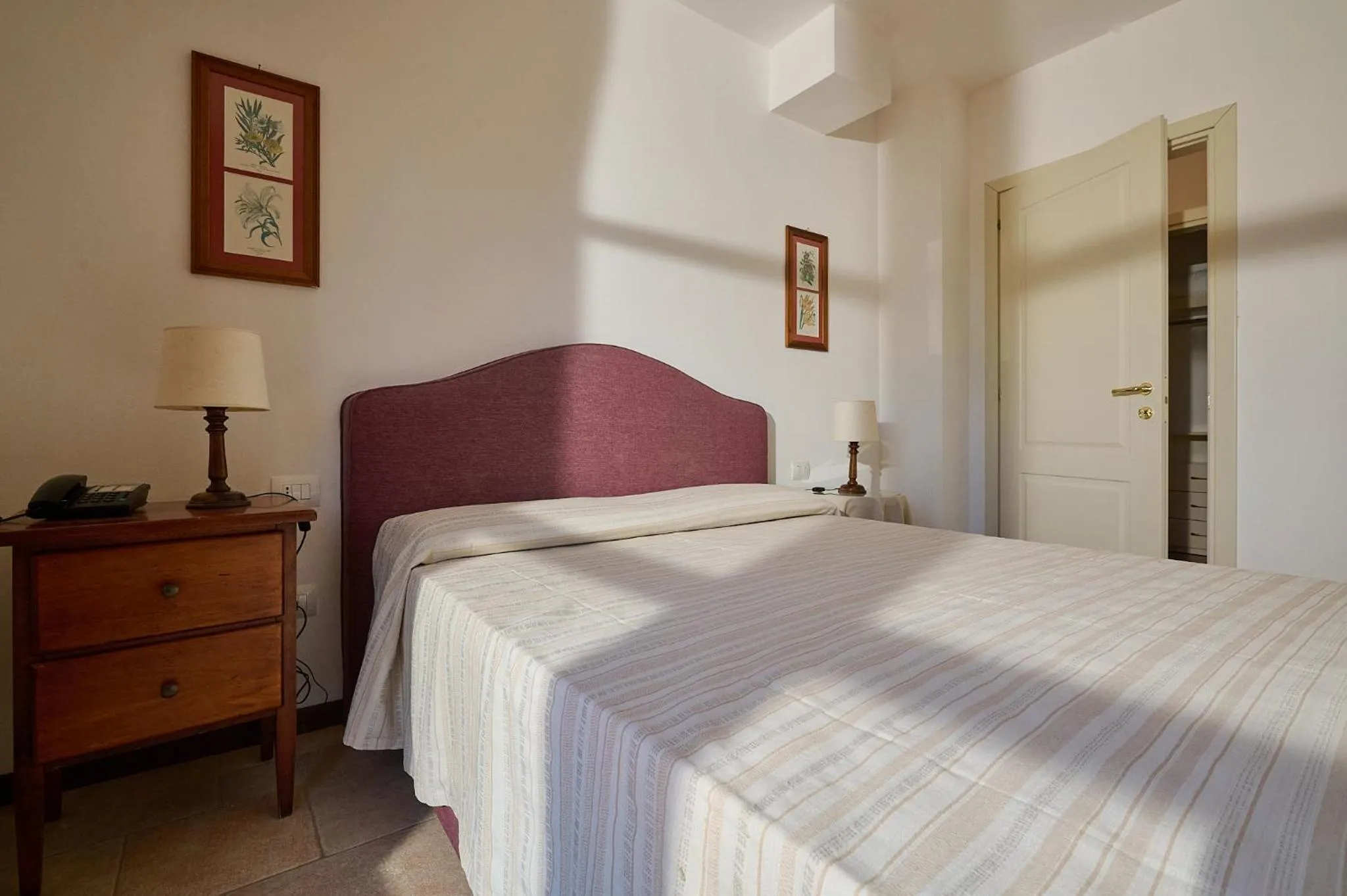 Bed in Poggio all'Agnello Sport & Family Holidays