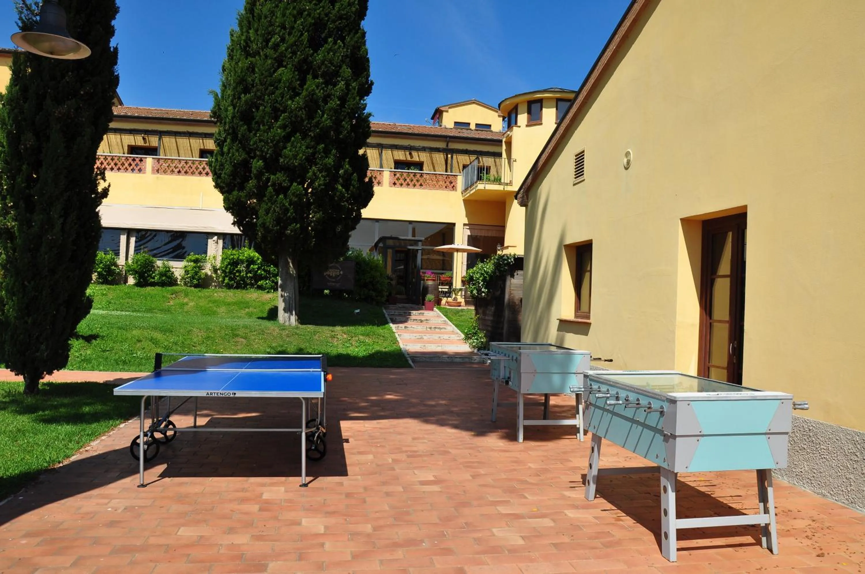 Table tennis in Poggio all'Agnello Sport & Family Holidays