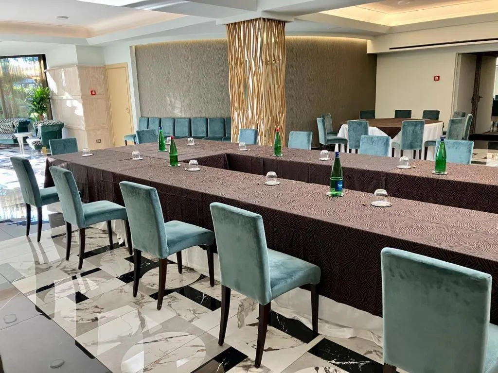 Meeting/conference room in Hotel Liola'