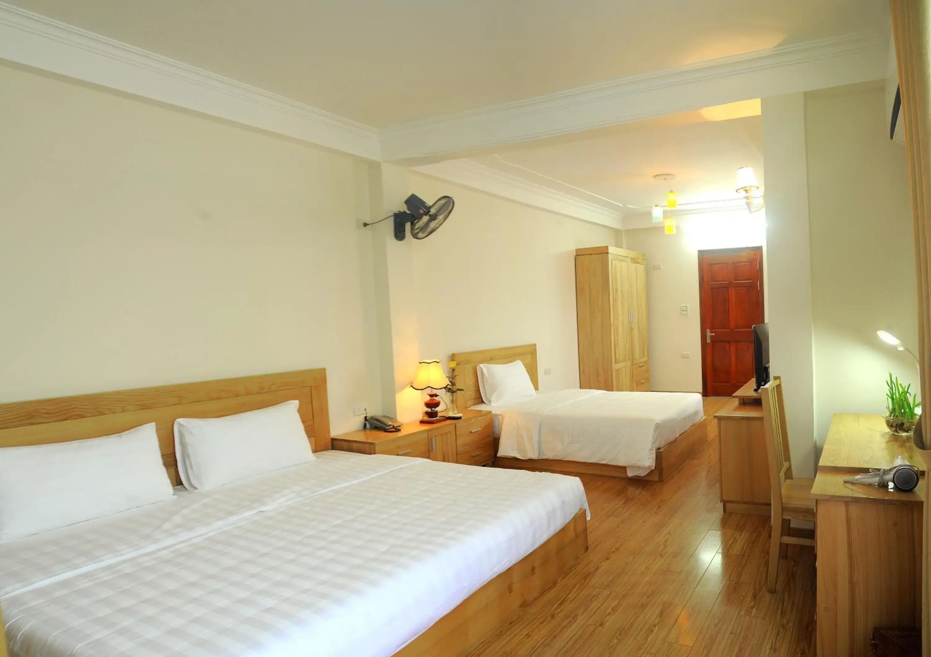 Triple Room with Balcony in Hoang Giang Homestay Triple Room with Balcony in Hoang Giang Homestay