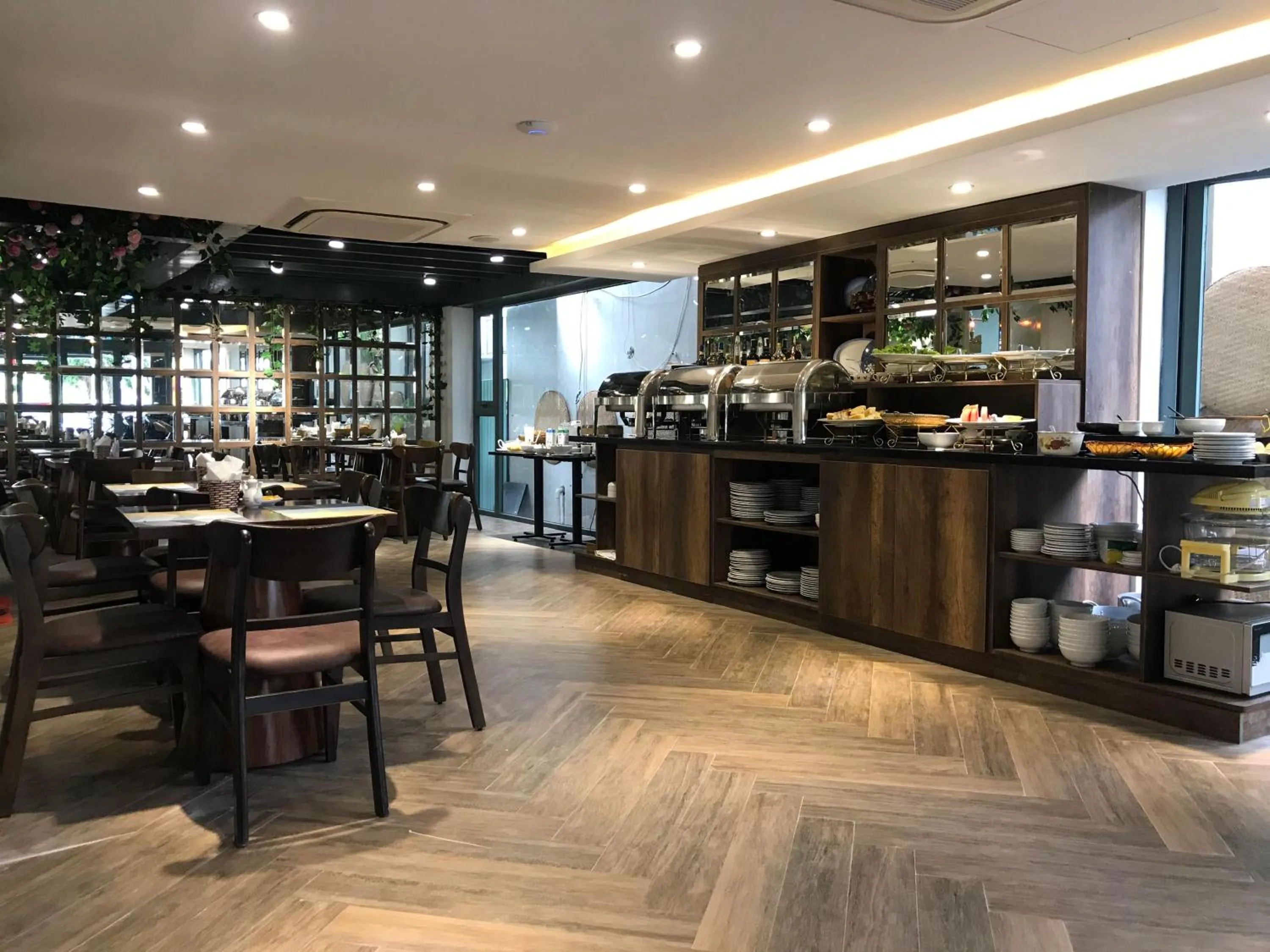 Restaurant/places to eat in The Herriott Hotel & Suite