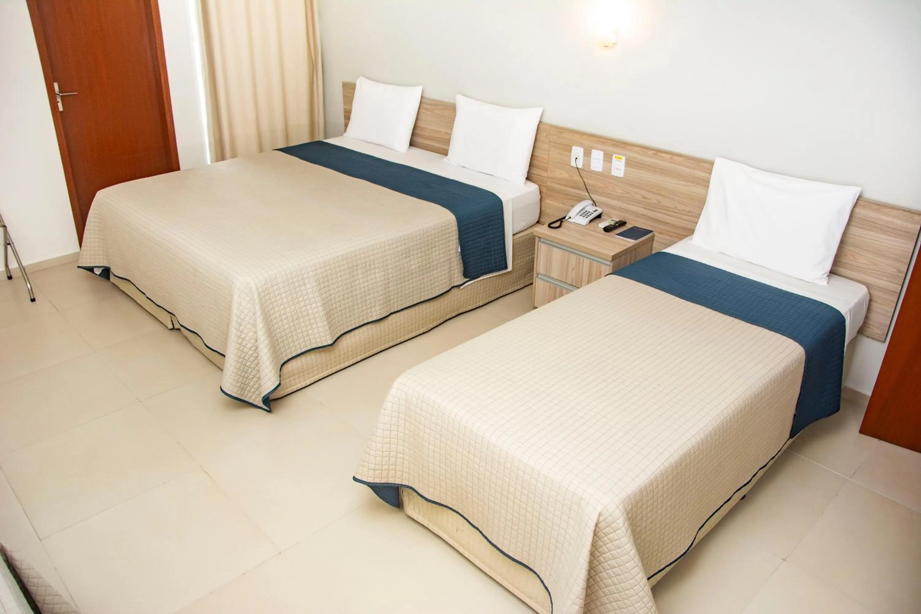 Bedroom, Bed in Citi Executivo Hotel