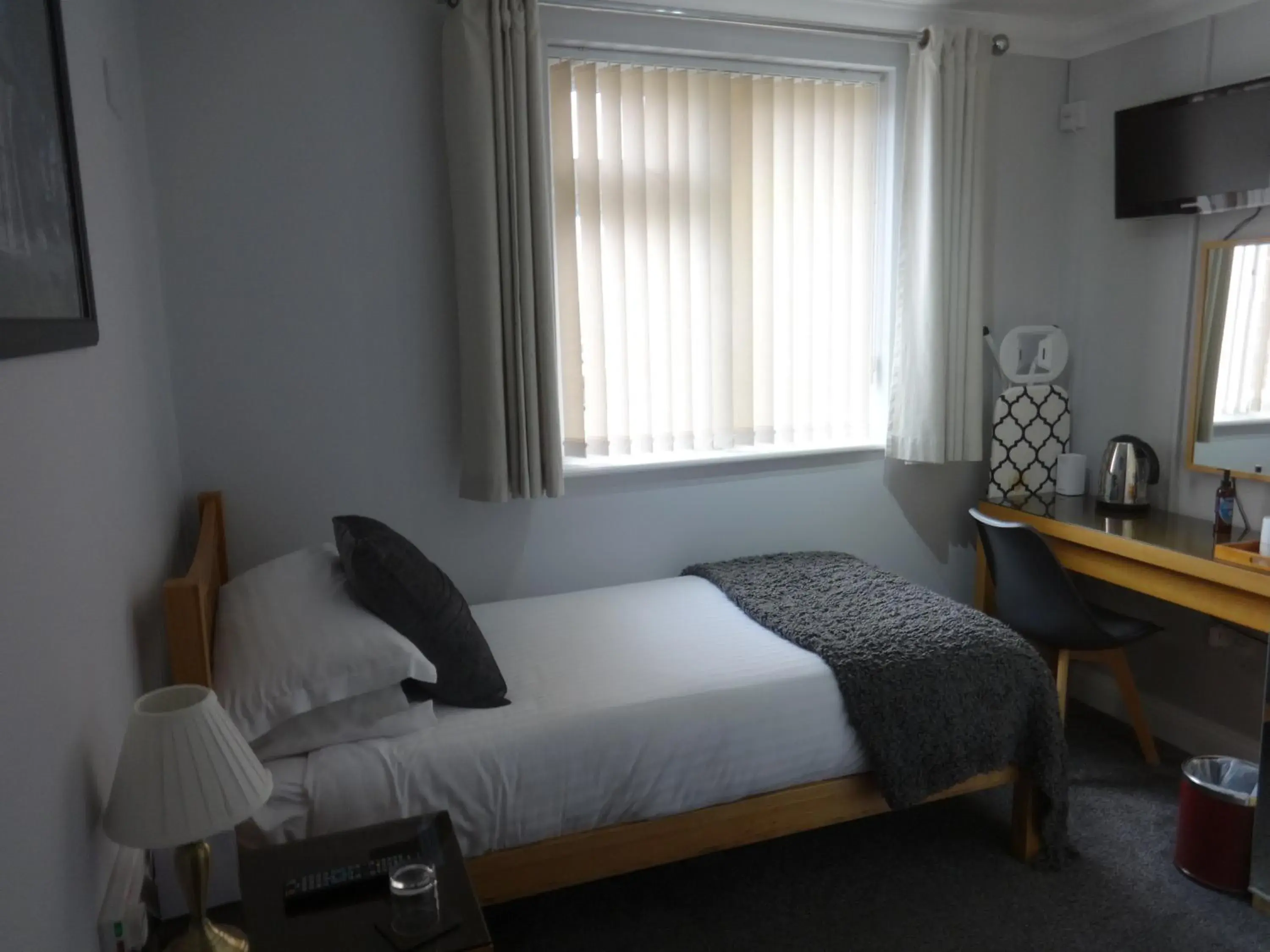 Single Room - First Floor in Autumn House Single Room - First Floor in Autumn House