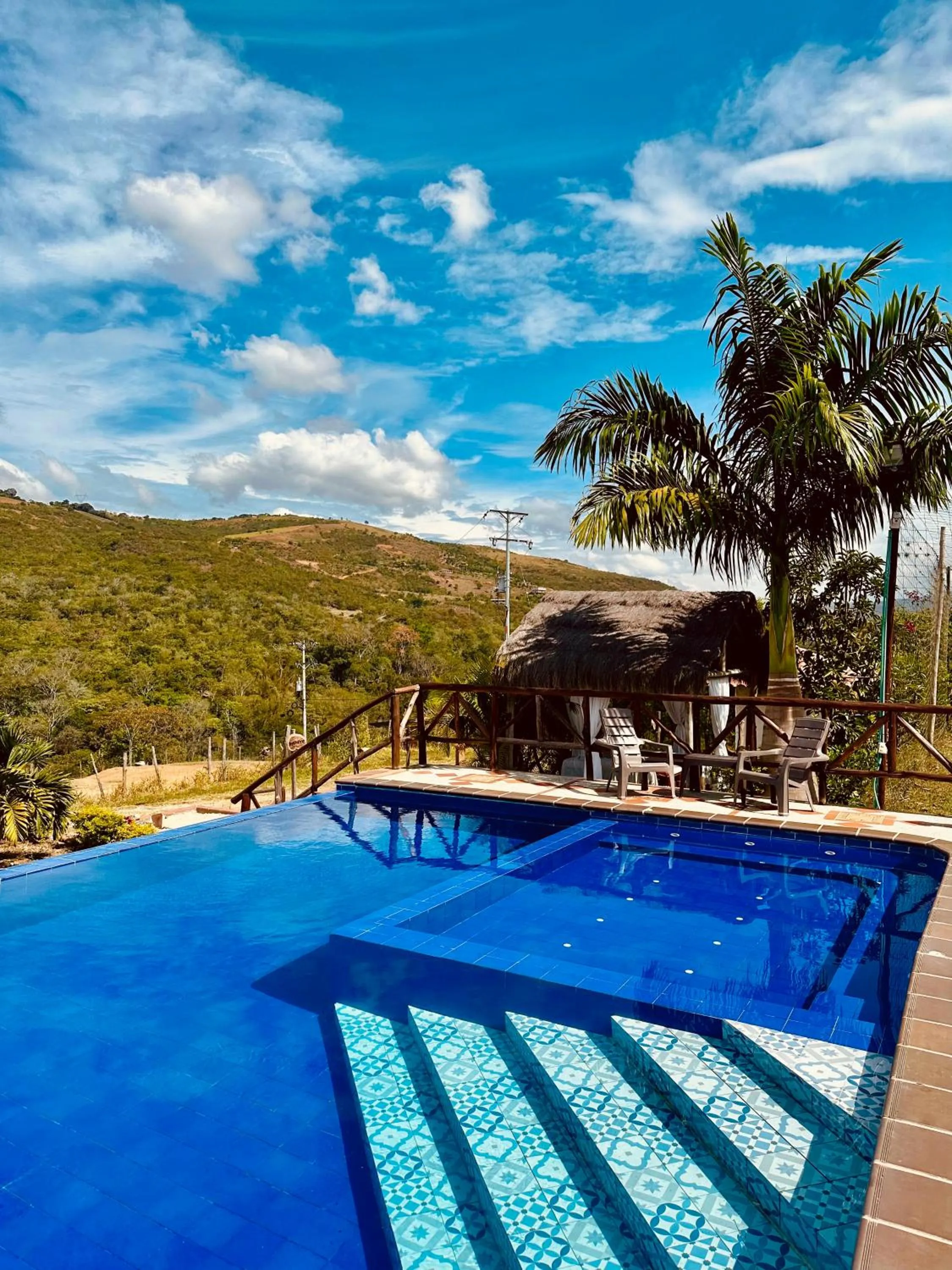 Swimming pool in Hotel Campestre Palmas del Zamorano