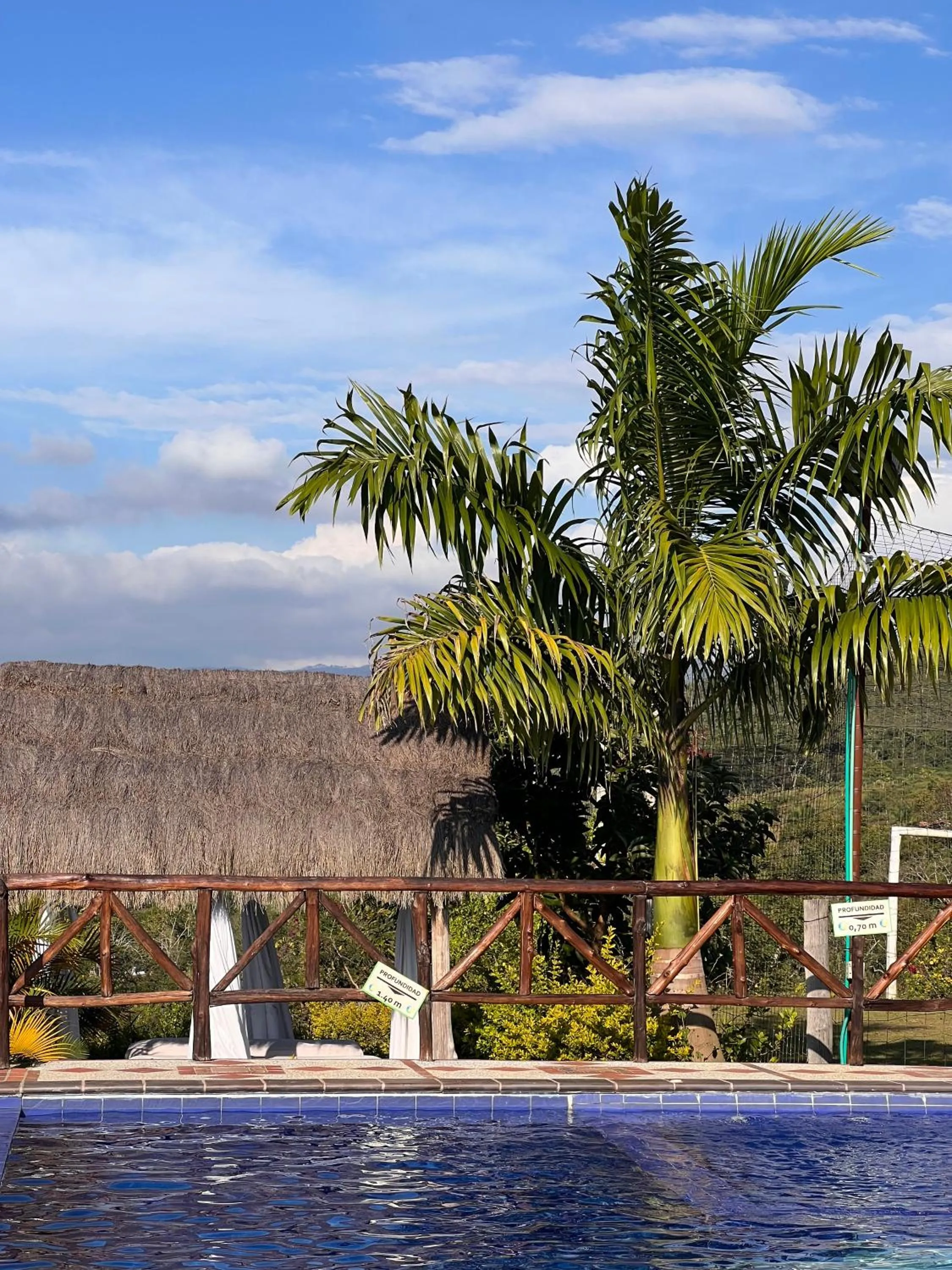 Pool view in Hotel Campestre Palmas del Zamorano