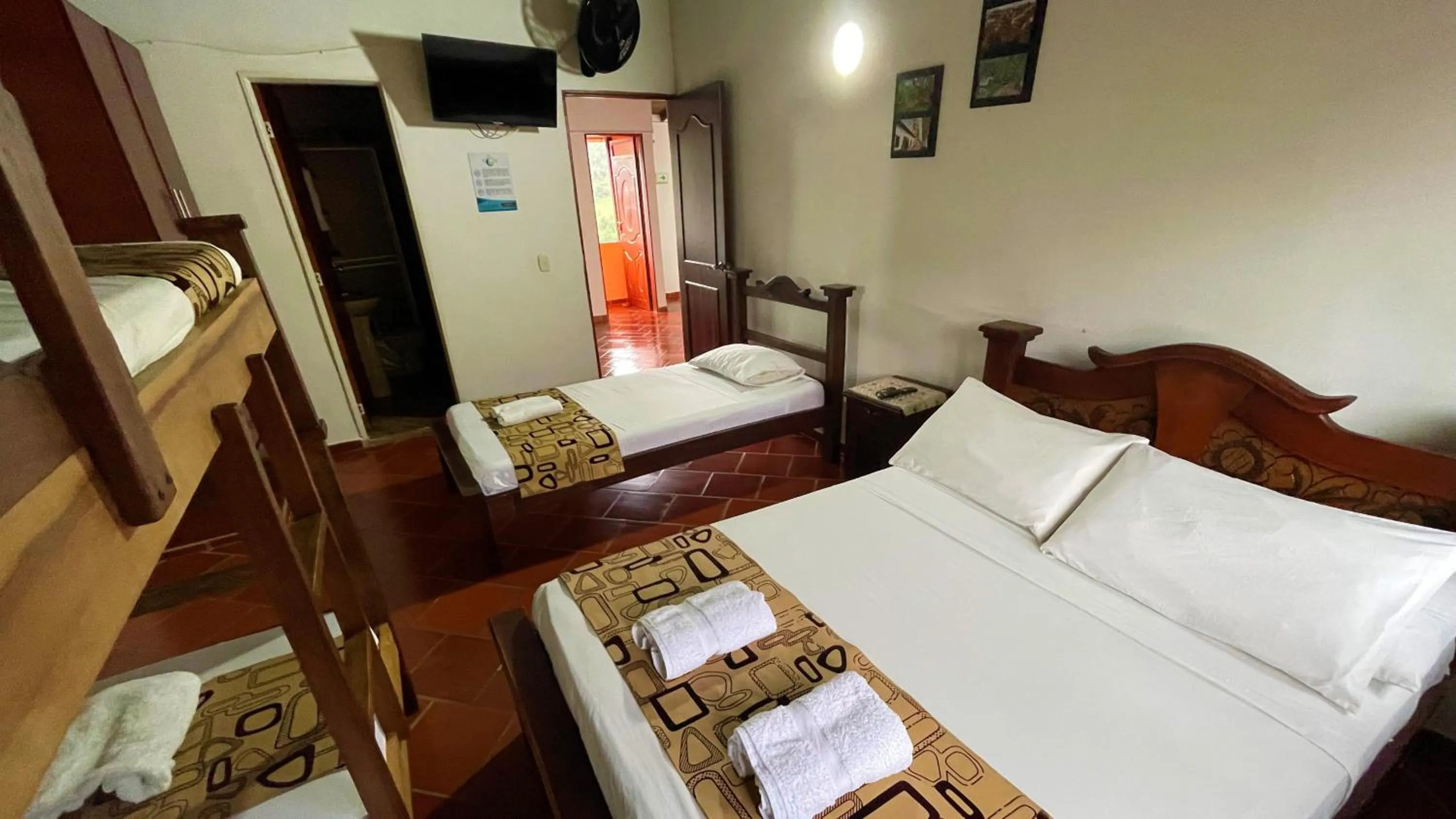 Bedroom, Bed in Hotel Campestre Palmas del Zamorano