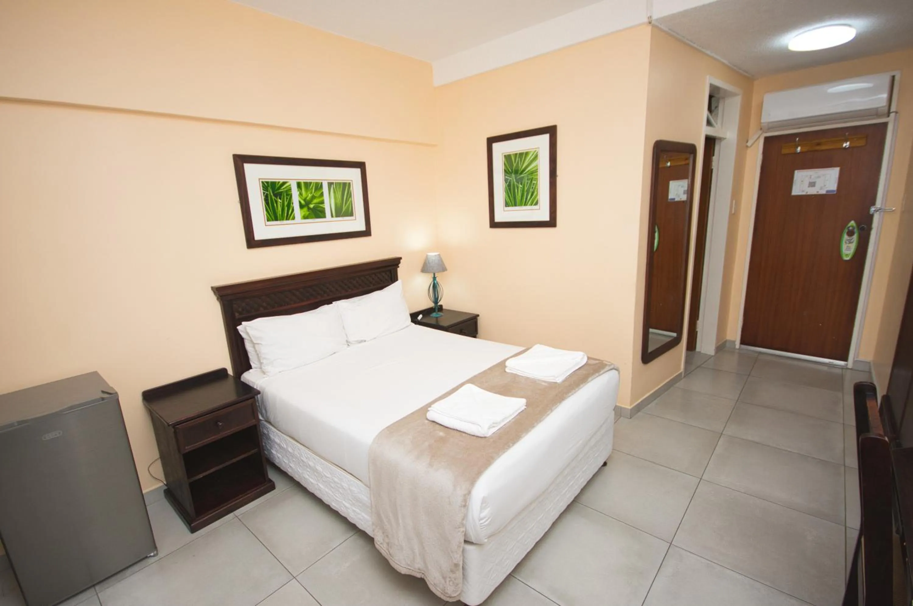 Bed in Gooderson Tropicana Hotel