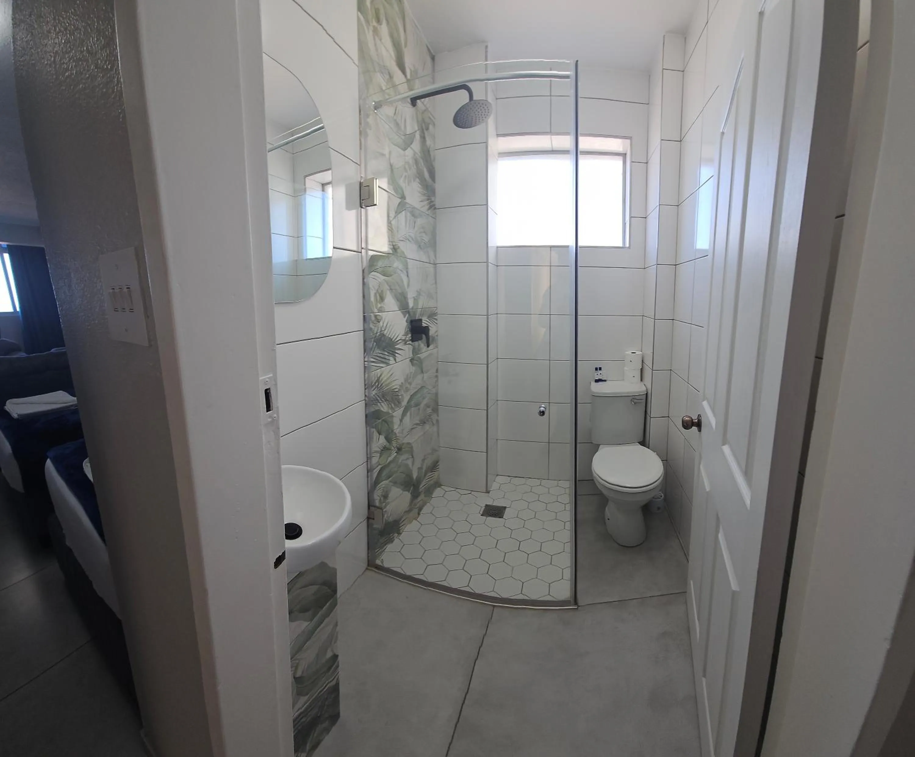 Toilet in Gooderson Tropicana Hotel