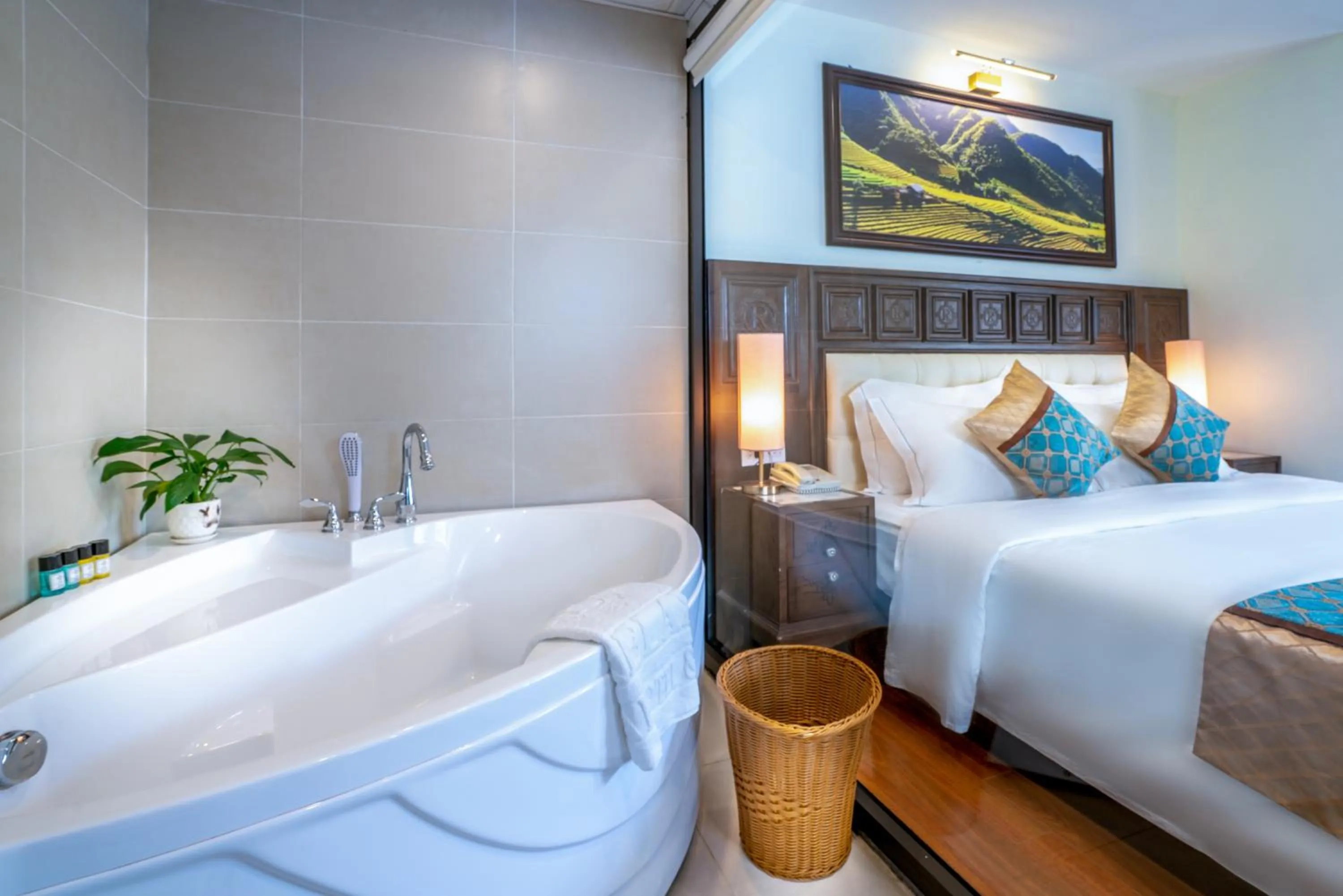 Bathroom, Bed in Sapa Relax Hotel & Spa