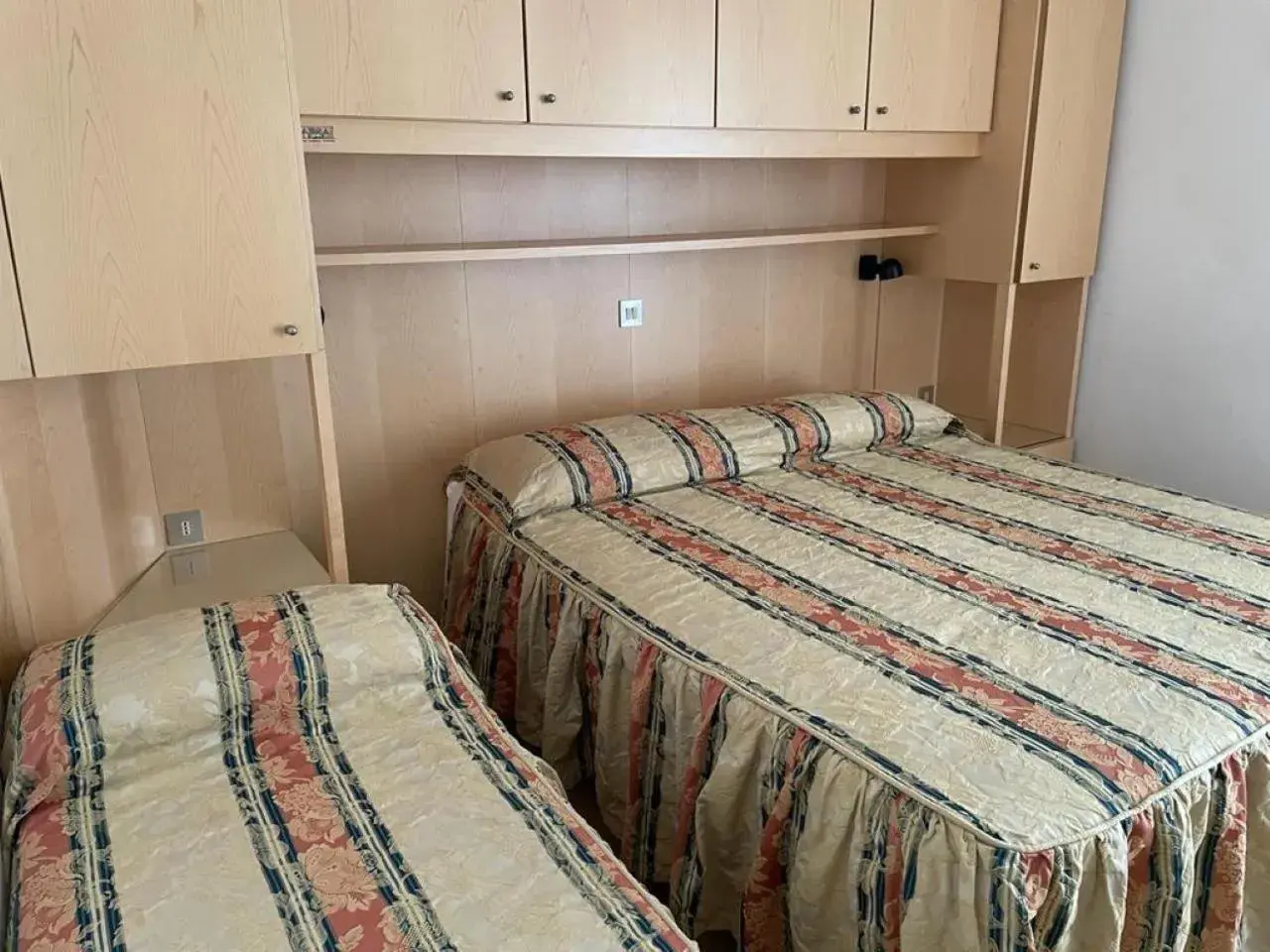 Triple Room with Balcony in Hotel Stiefel Triple Room with Balcony in Hotel Stiefel