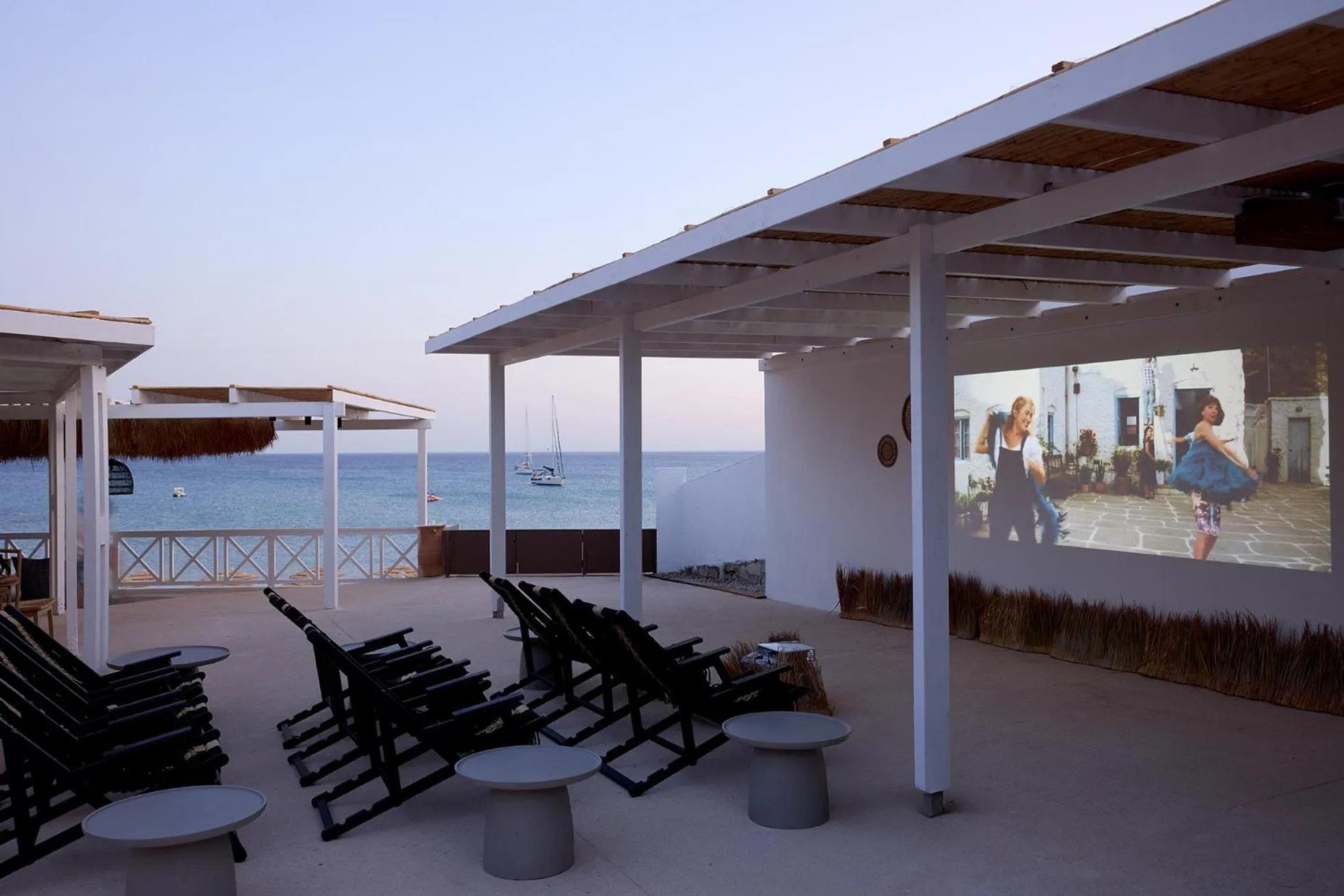 Evening entertainment in Golden Milos Beach Ηouse by Domotel