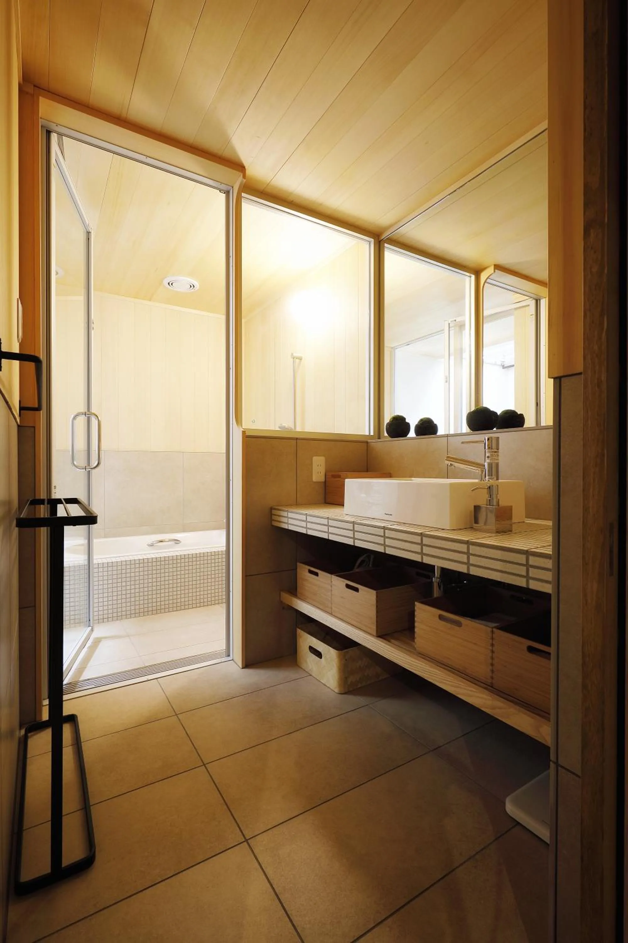 Bathroom, Bed in No.10 Kyoto House