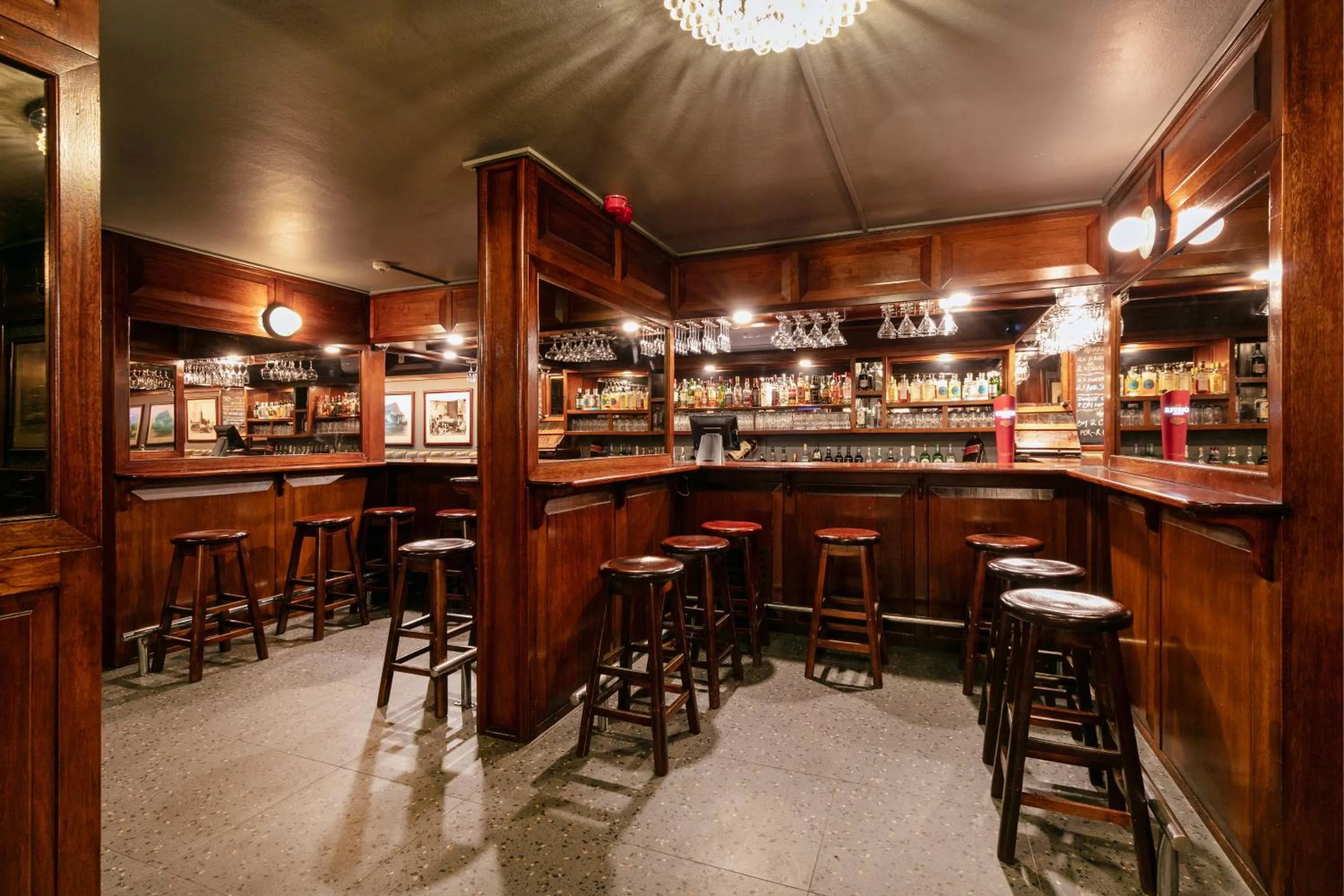 Hotel 224 & Apartments