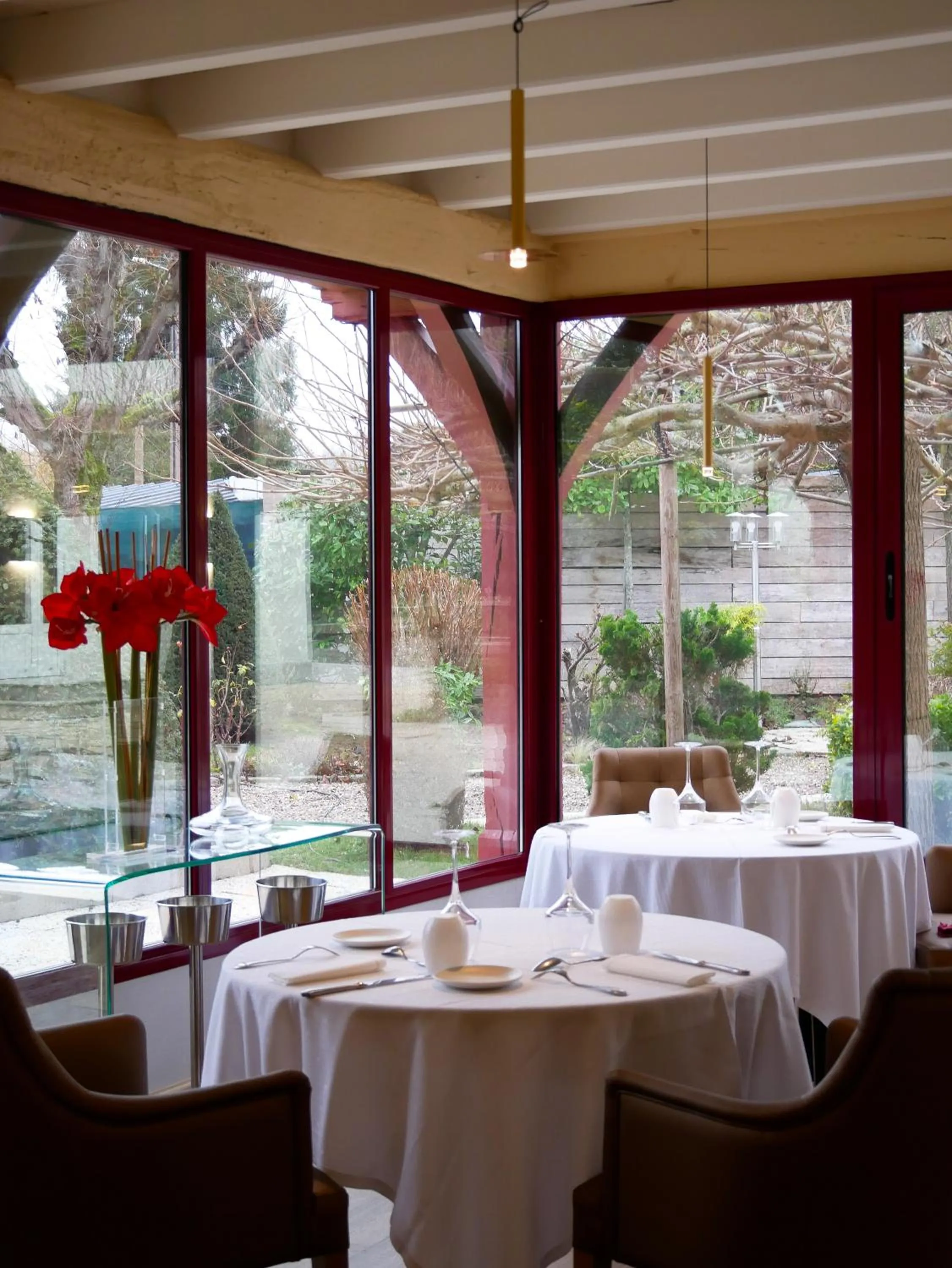 Restaurant/places to eat in Auberge du Lac, Sure Hotel Collection by Best Western