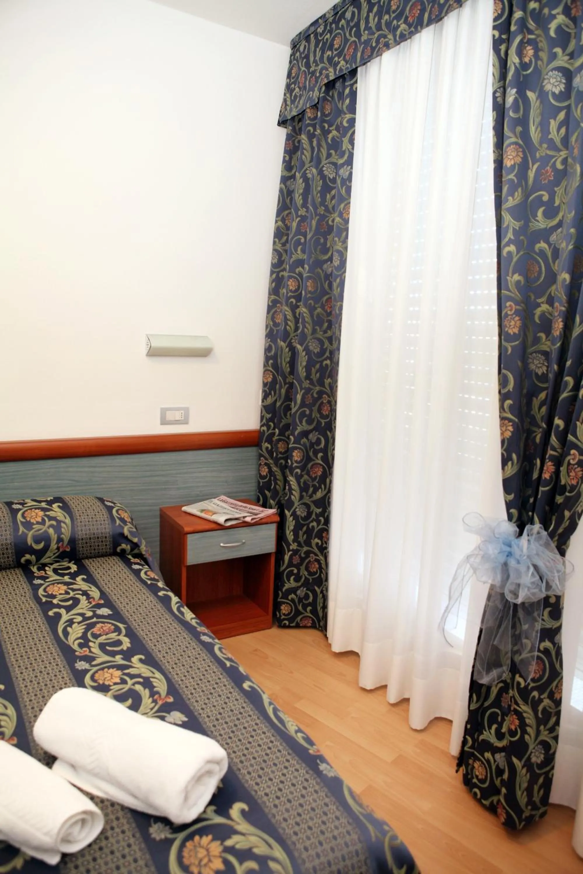 Decorative detail, Bed in Hotel American