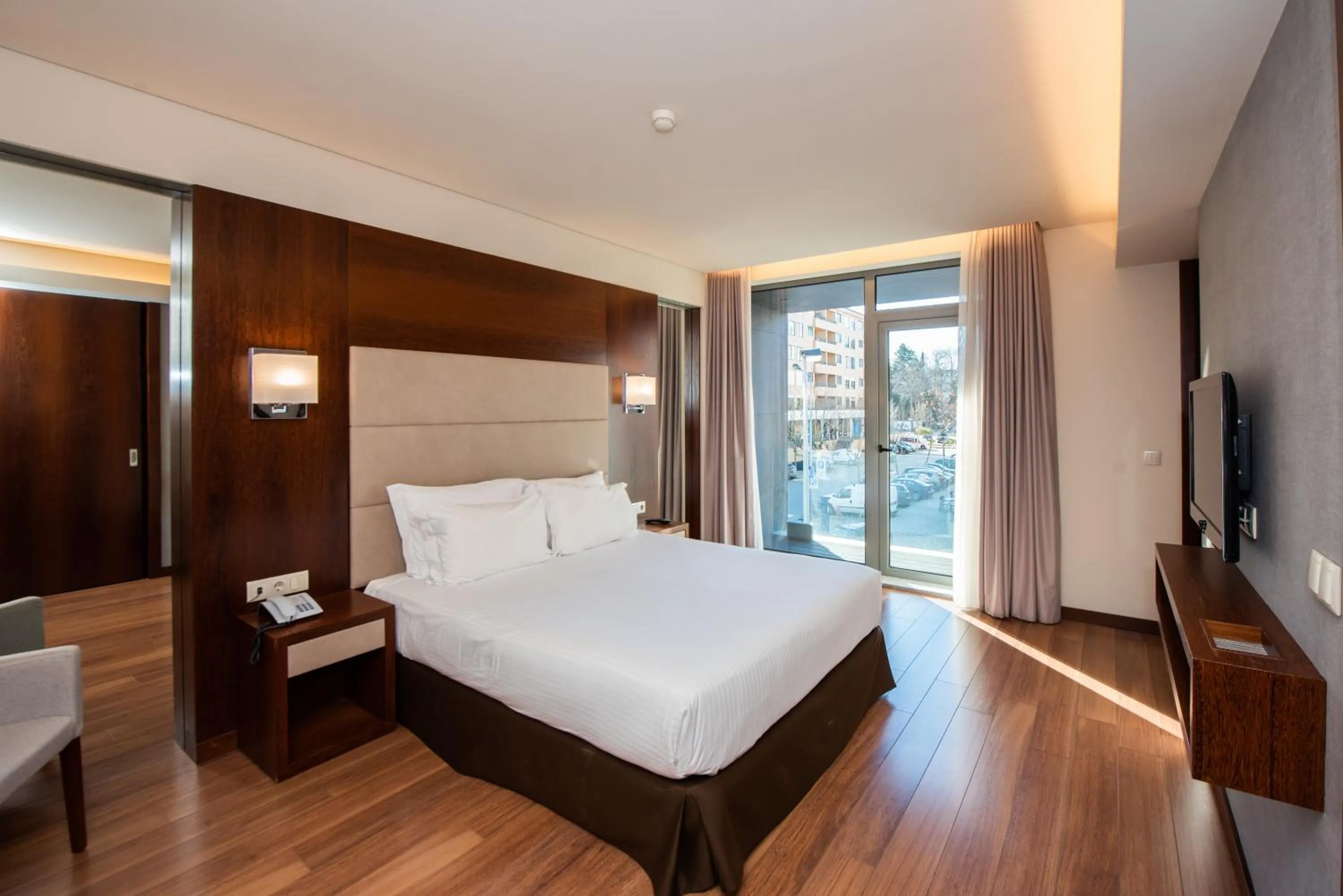 Bedroom, Bed in Eurostars Oporto