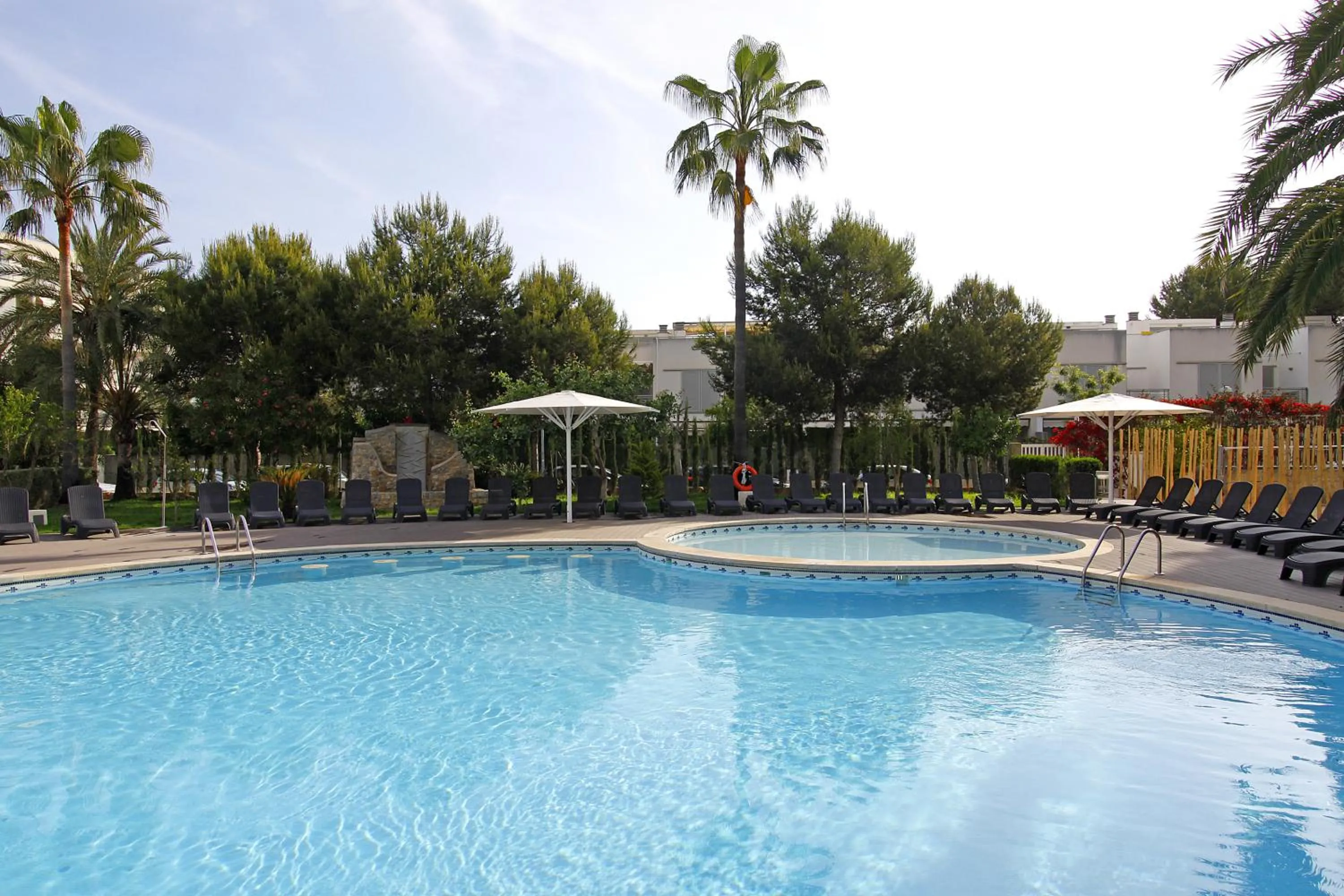 Swimming pool in BG Pamplona