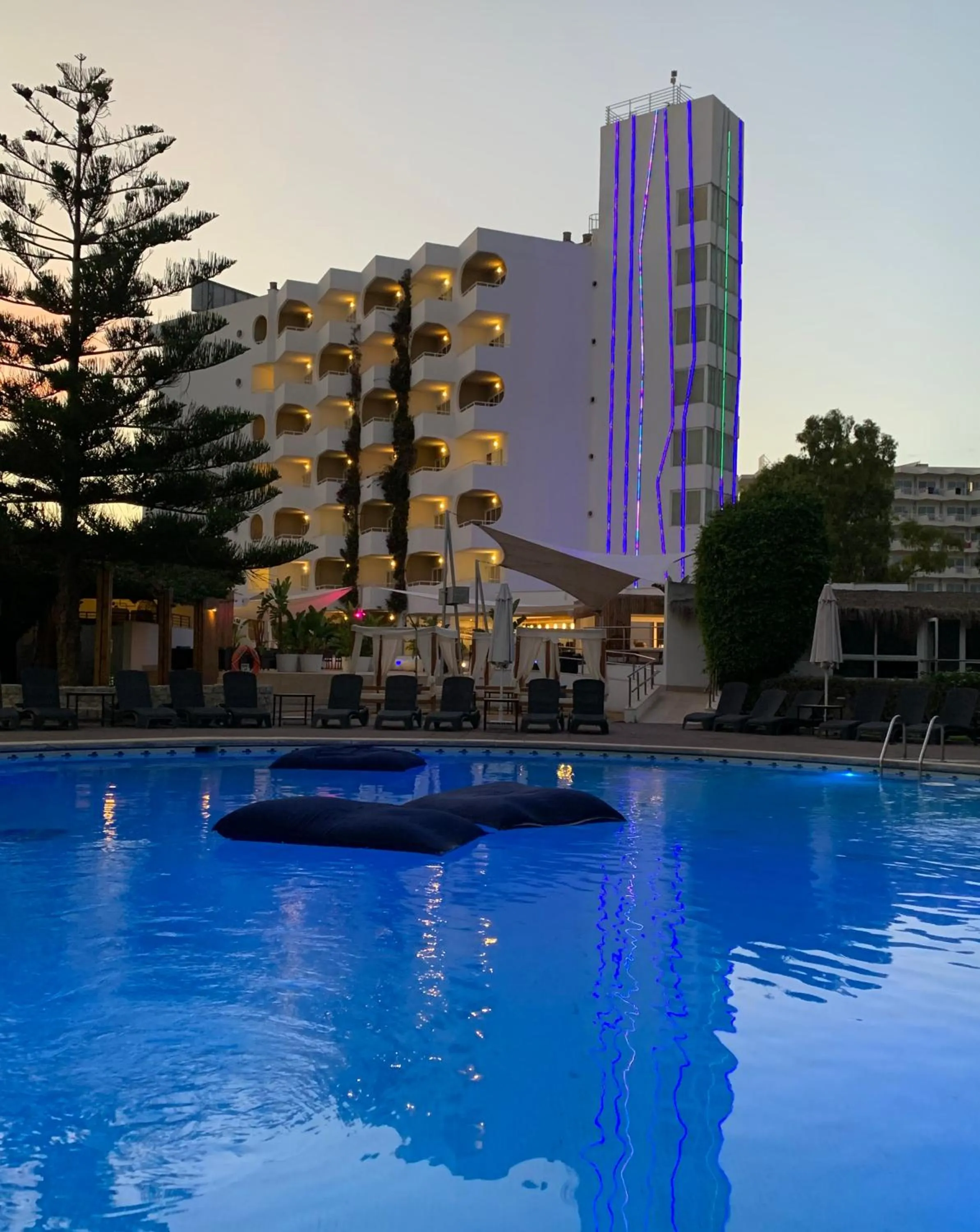 Property building in BG Pamplona