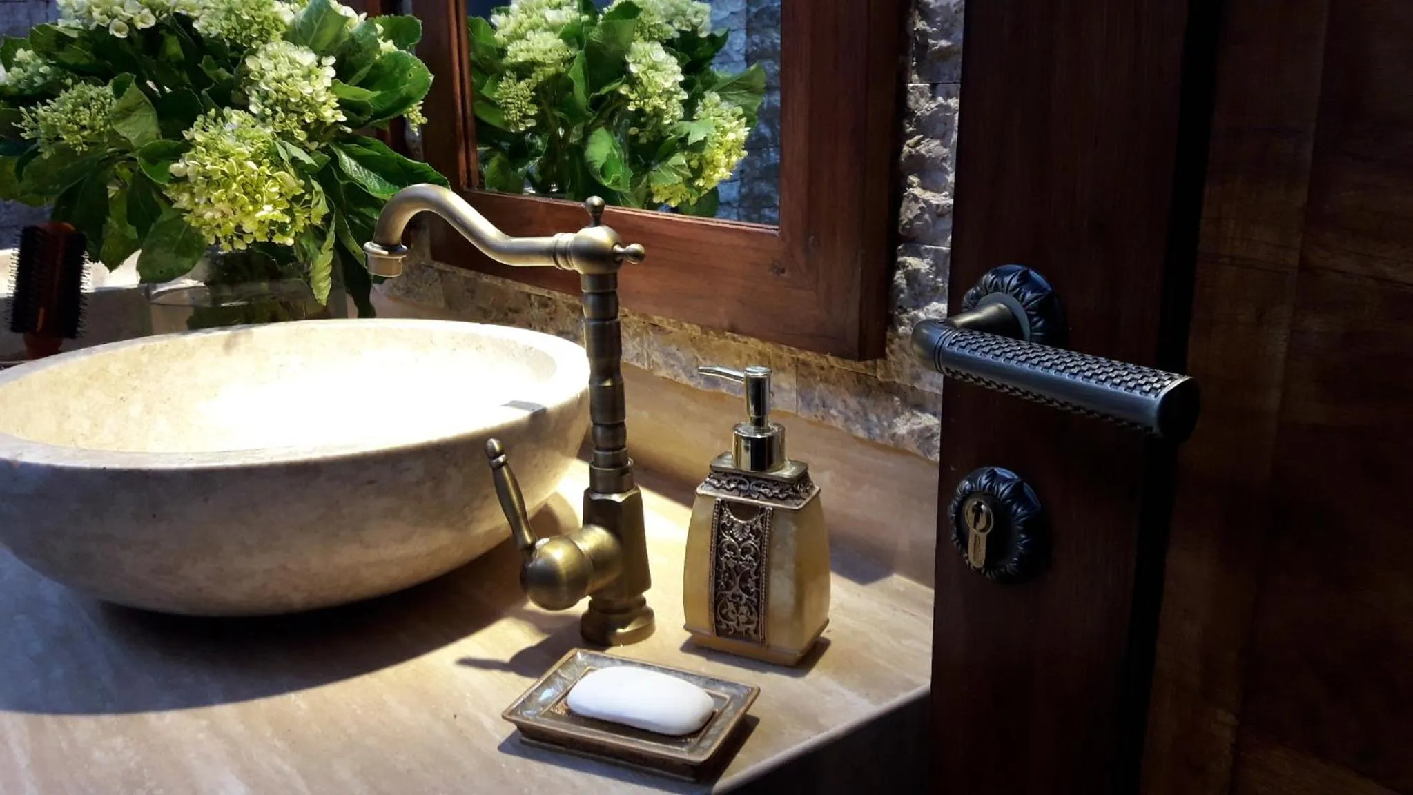 Bathroom in A Priori Villa Ubud