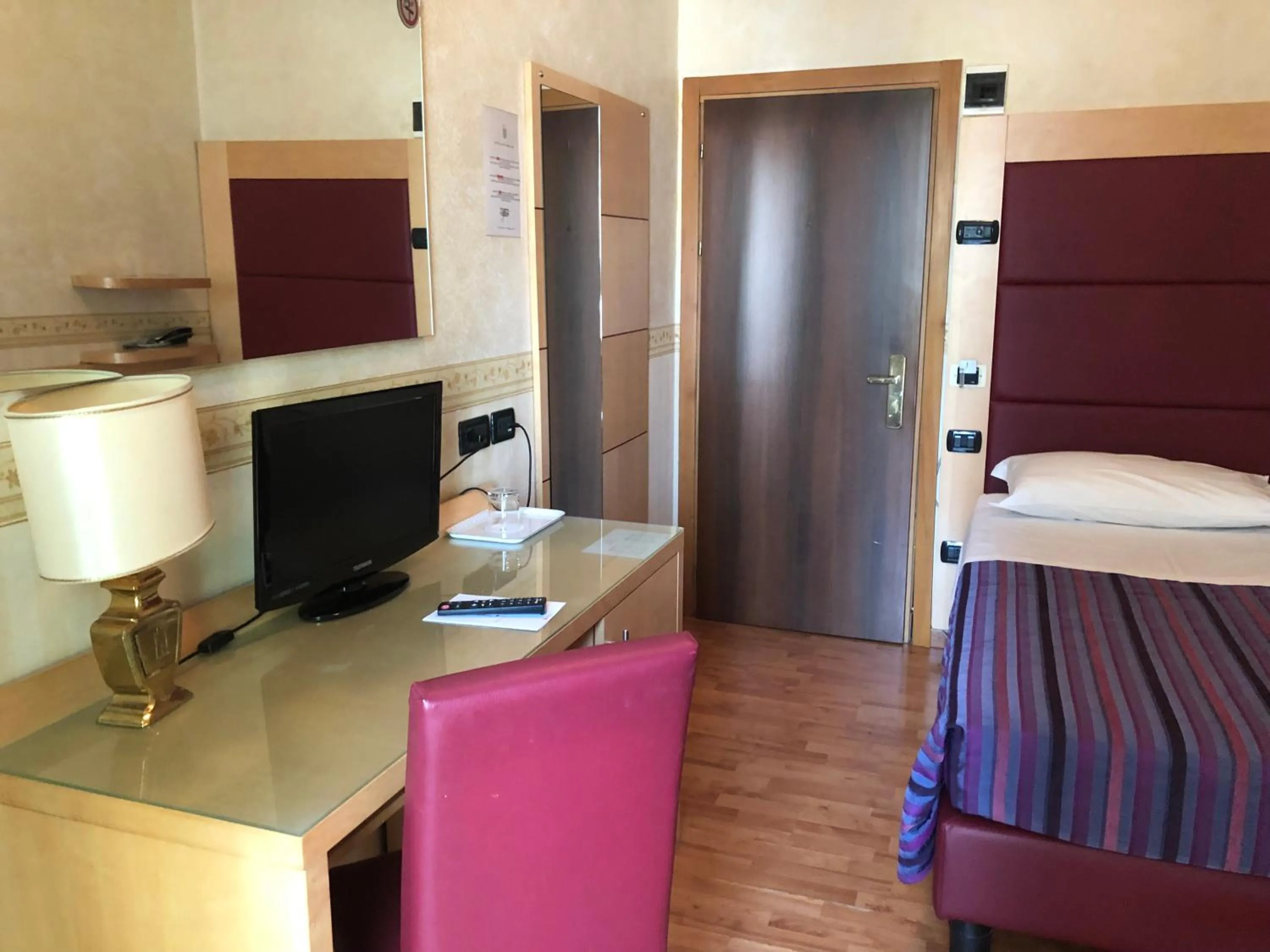 Bedroom, Bed in Hotel Lugano Torretta