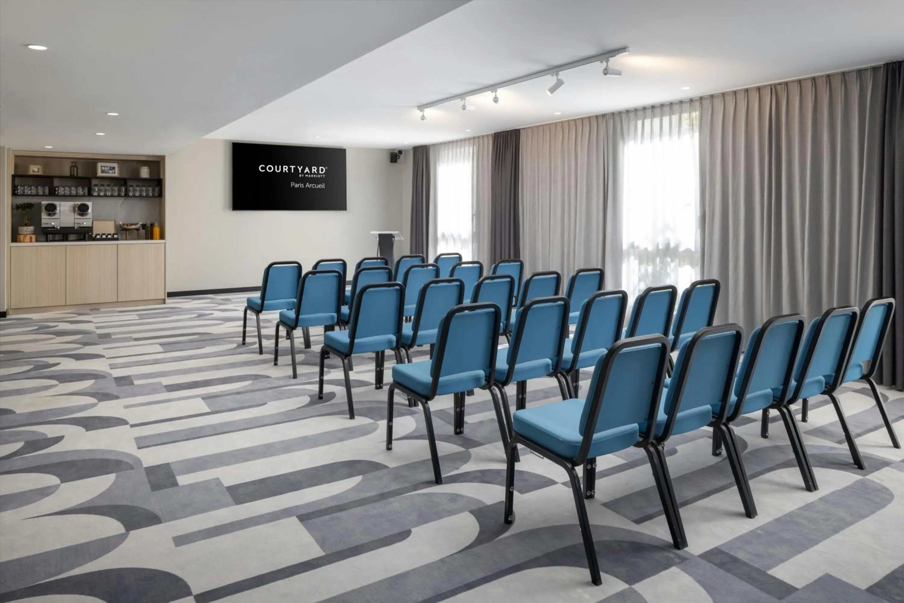 Meeting/conference room in Courtyard by Marriott Paris Arcueil