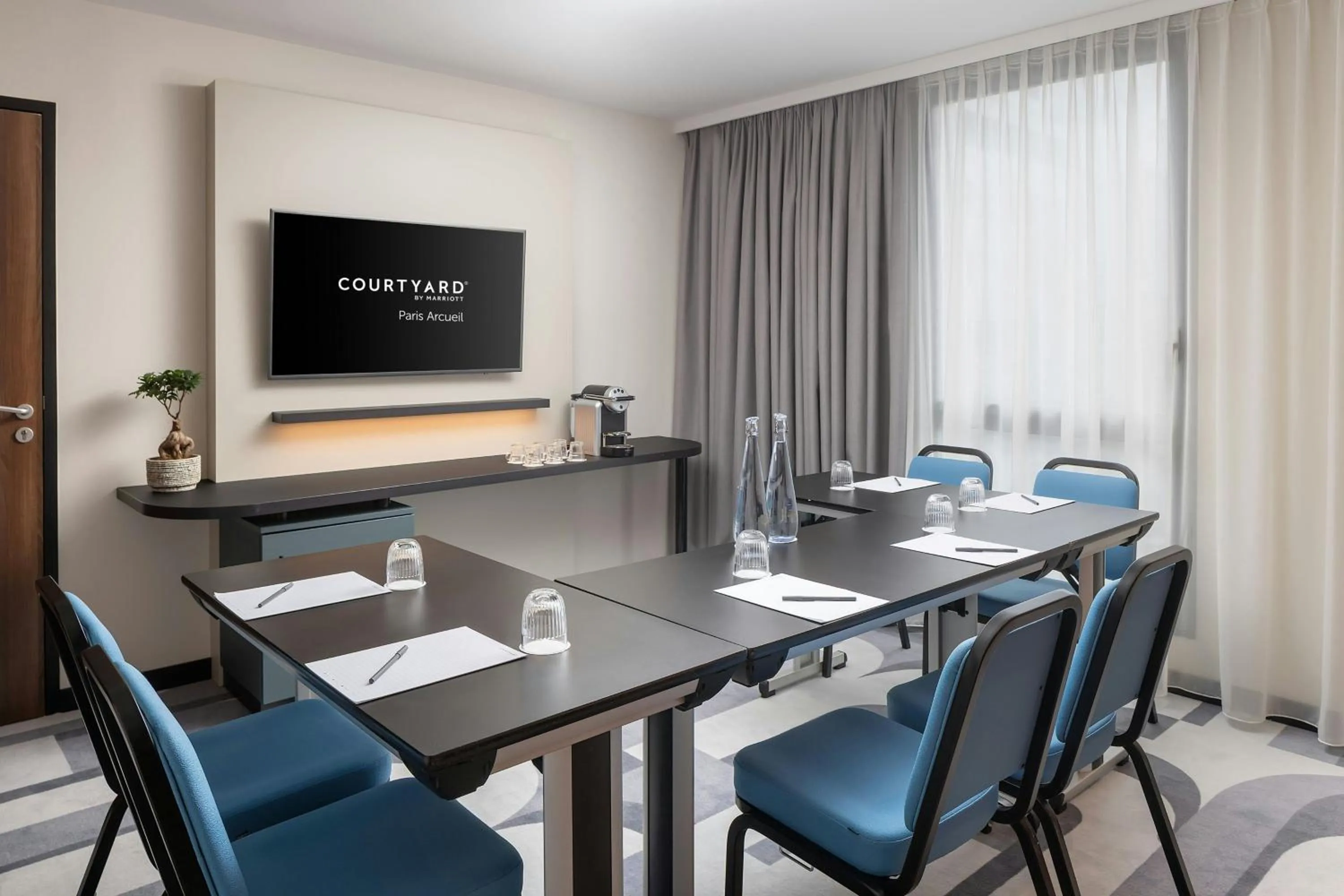 Meeting/conference room in Courtyard by Marriott Paris Arcueil
