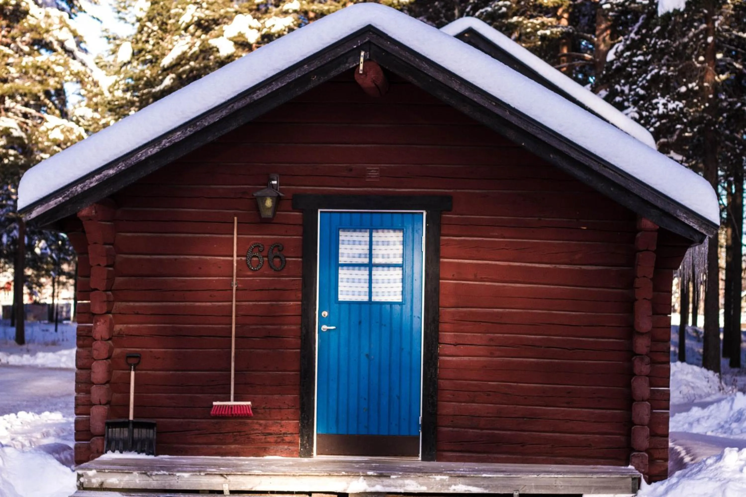 Facade/entrance in First Camp Moraparken - Dalarna