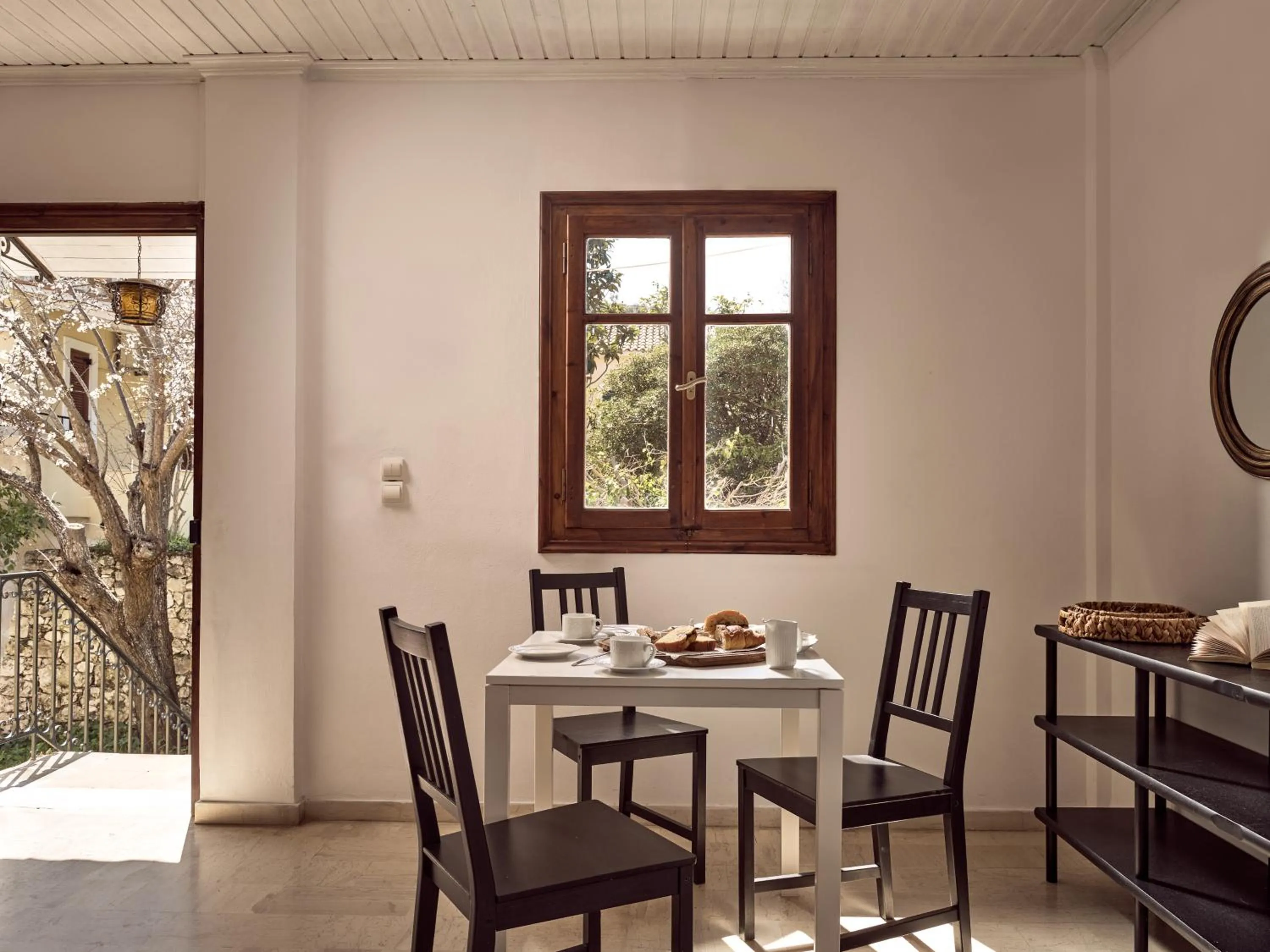 Seating area in Razis Apartments