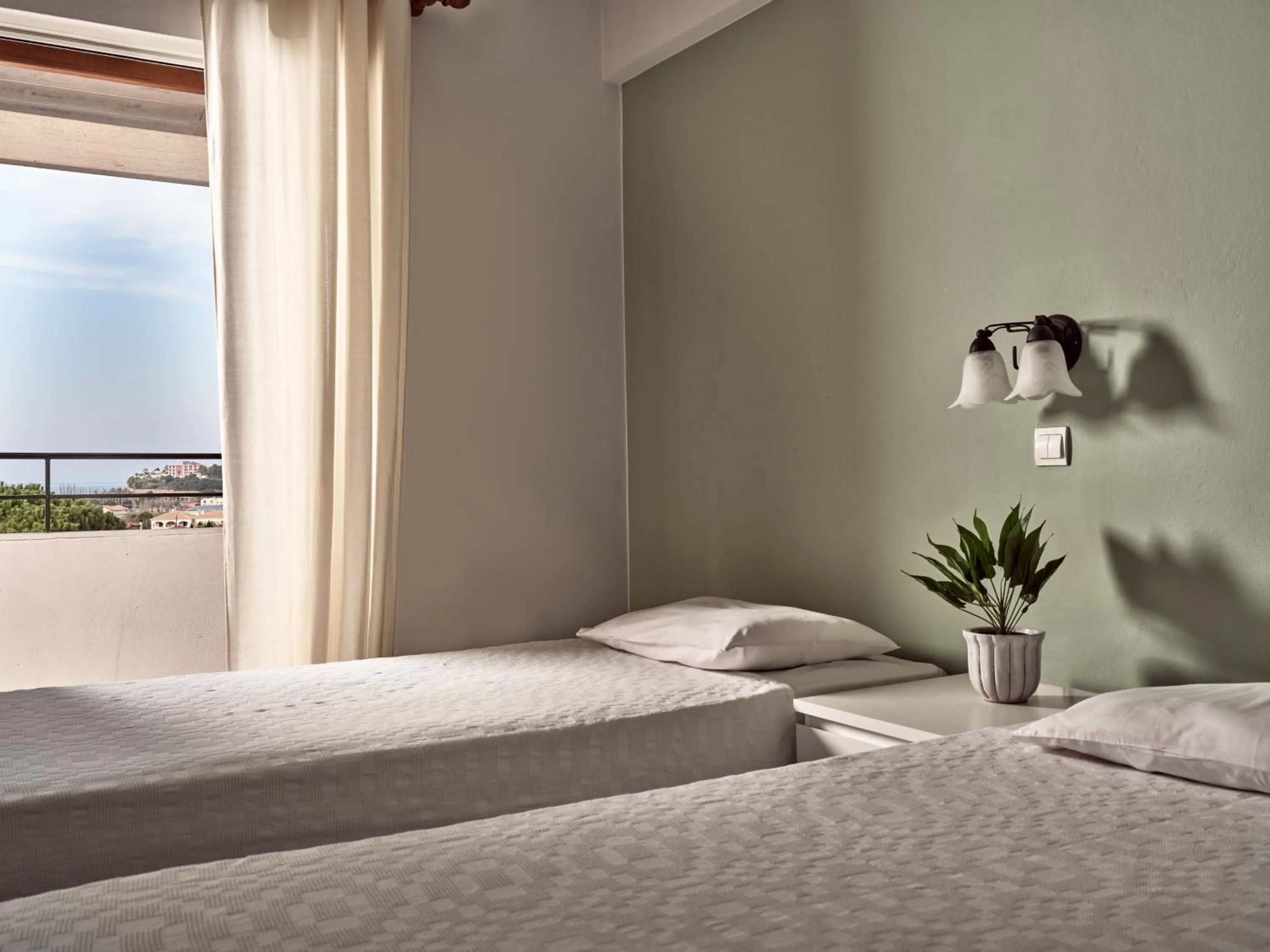 Bedroom, Bed in Razis Apartments