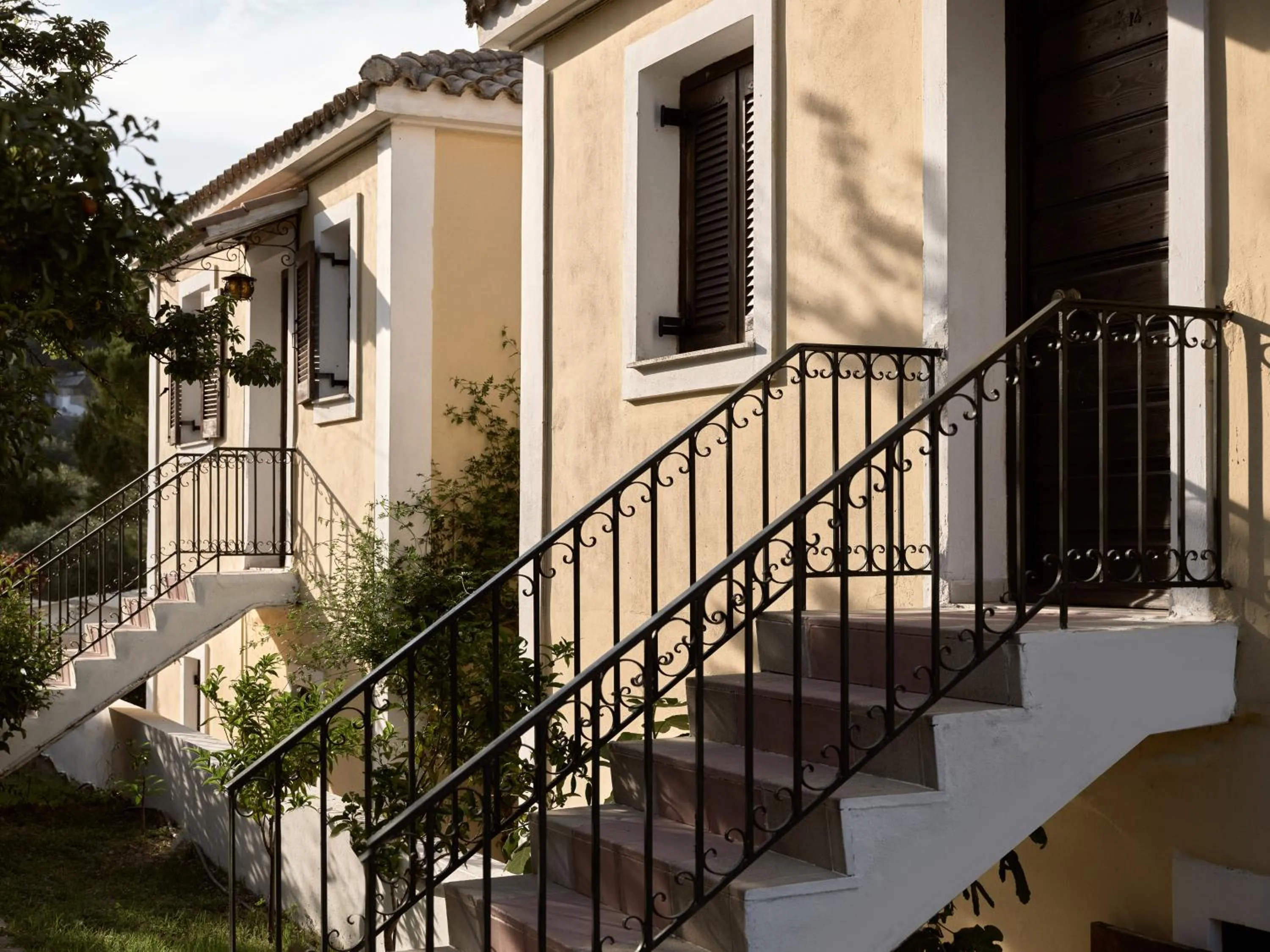 Property building in Razis Apartments