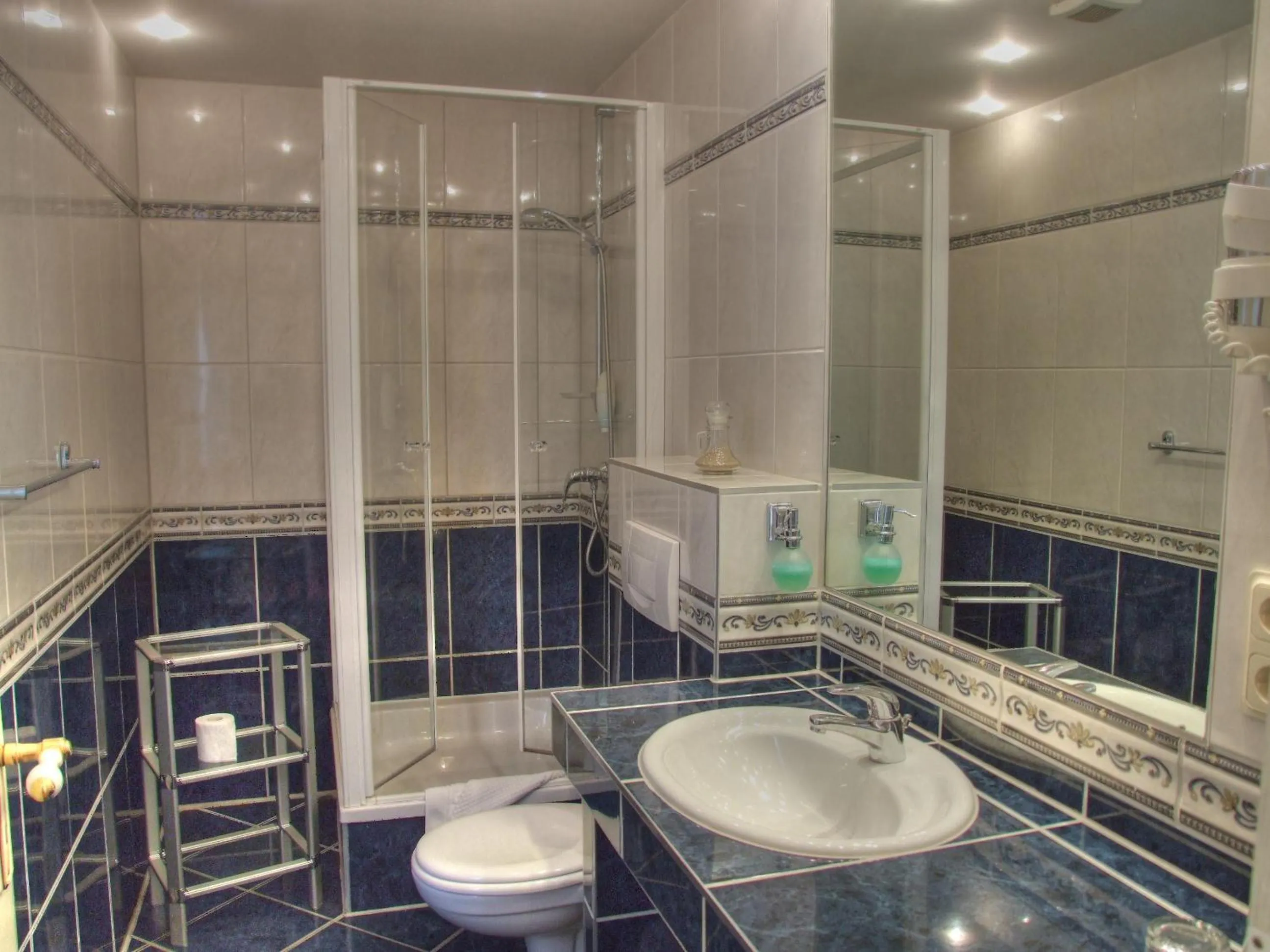 Bathroom in Vogel Hotel & Appartements