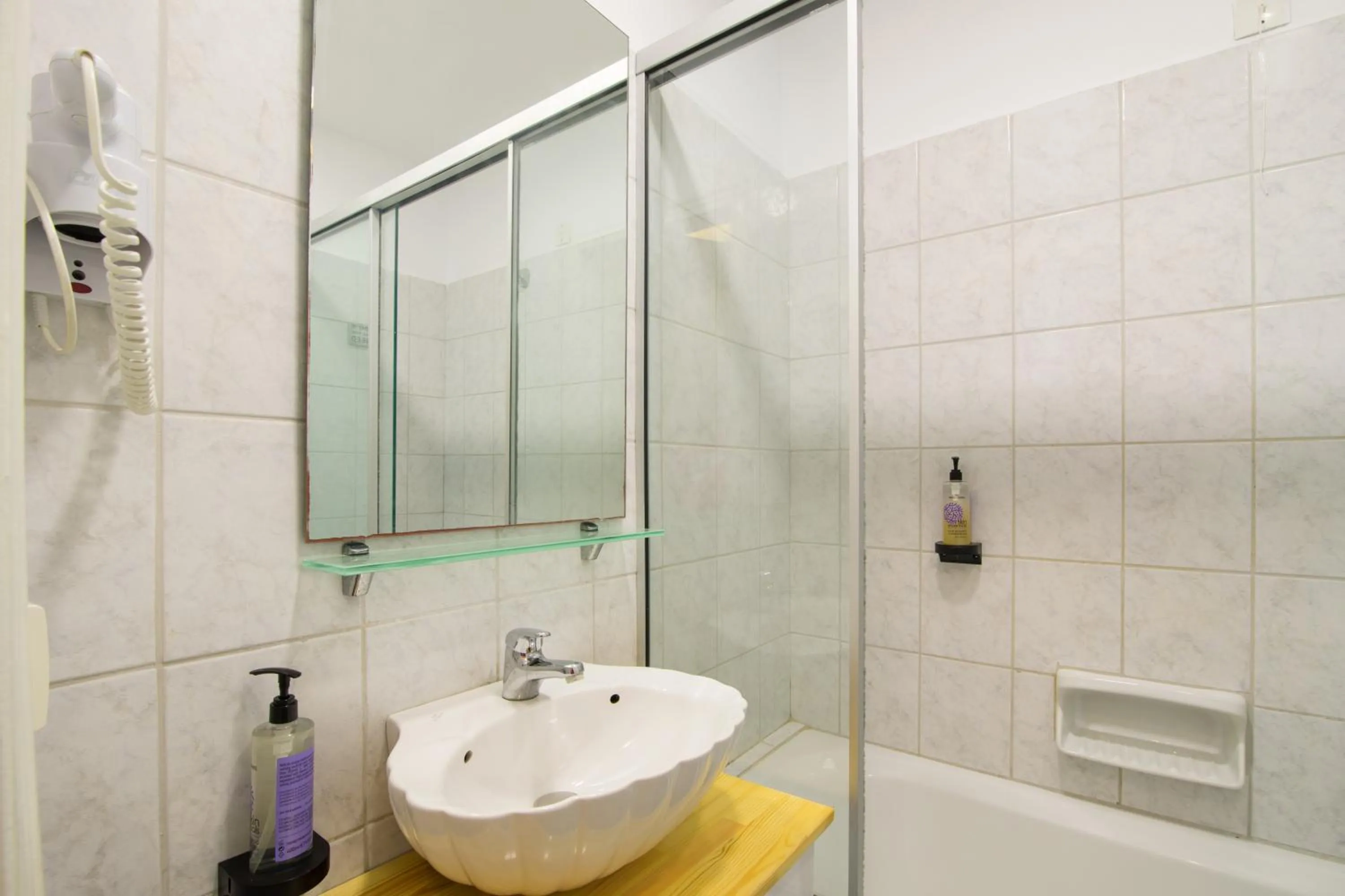 Bathroom in OPERA BLUE Hotel Gouvia Corfu