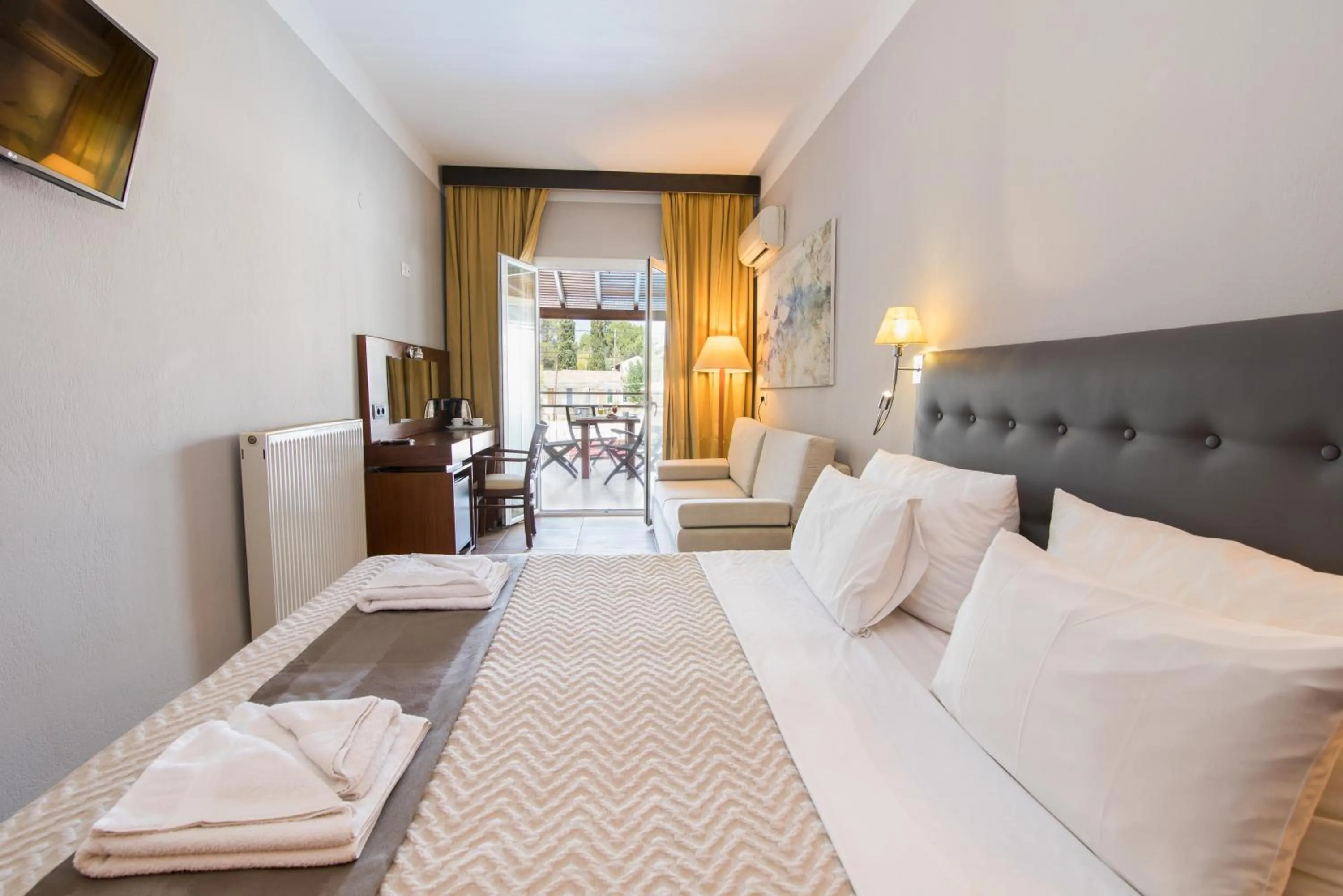 Photo of the whole room in OPERA BLUE Hotel Gouvia Corfu