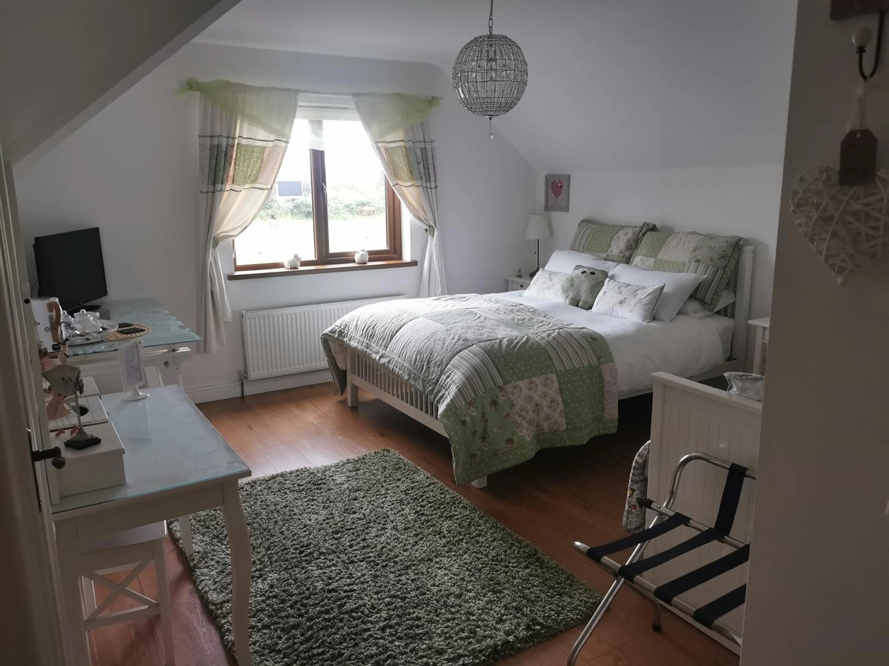 Bed in Cherrytree House B&B