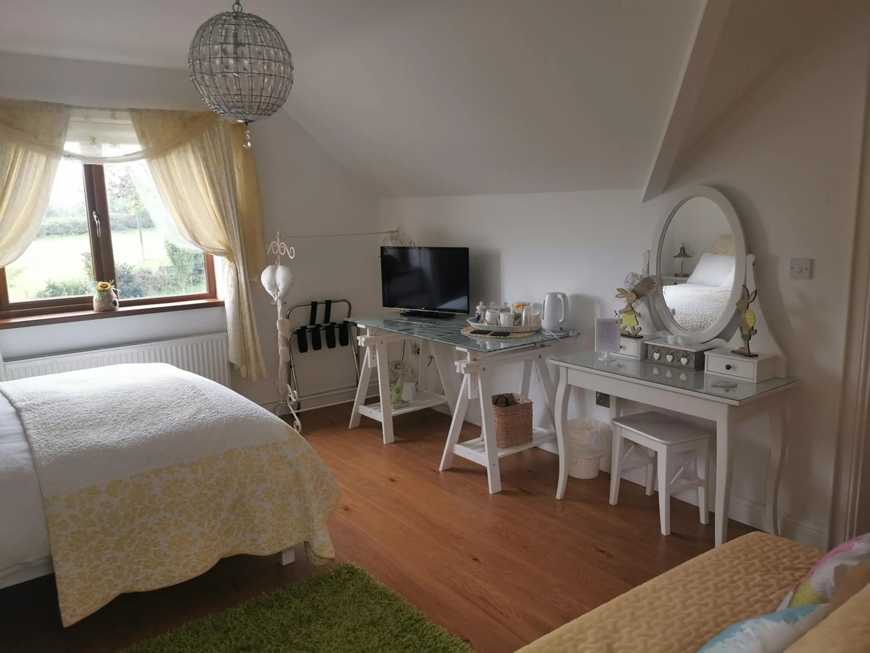 Bed in Cherrytree House B&B