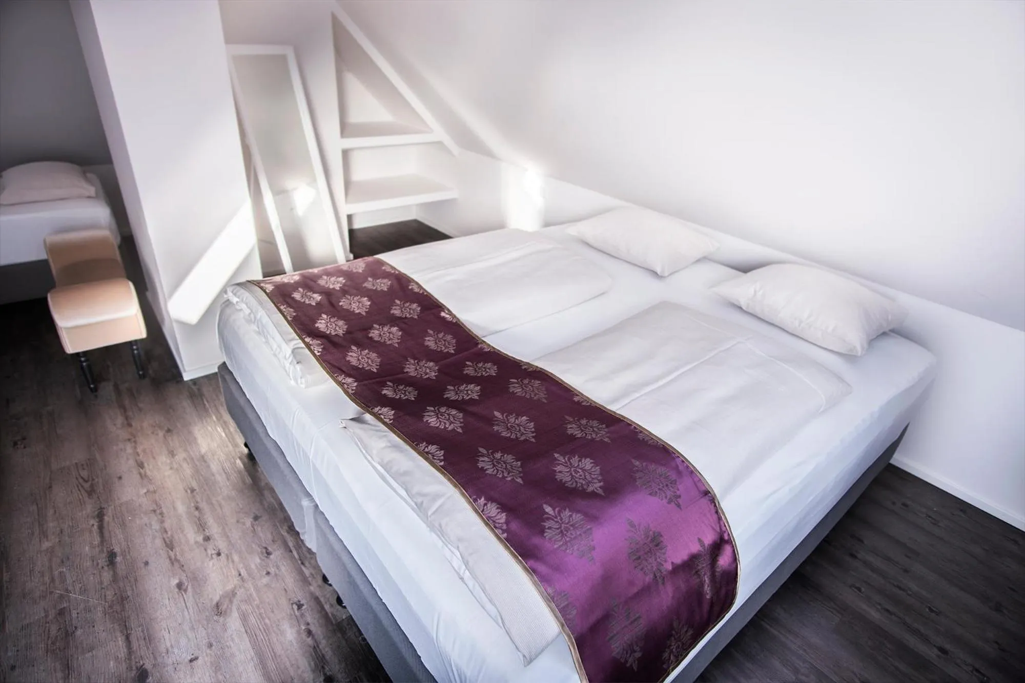 Bedroom, Bed in Hotel Flair