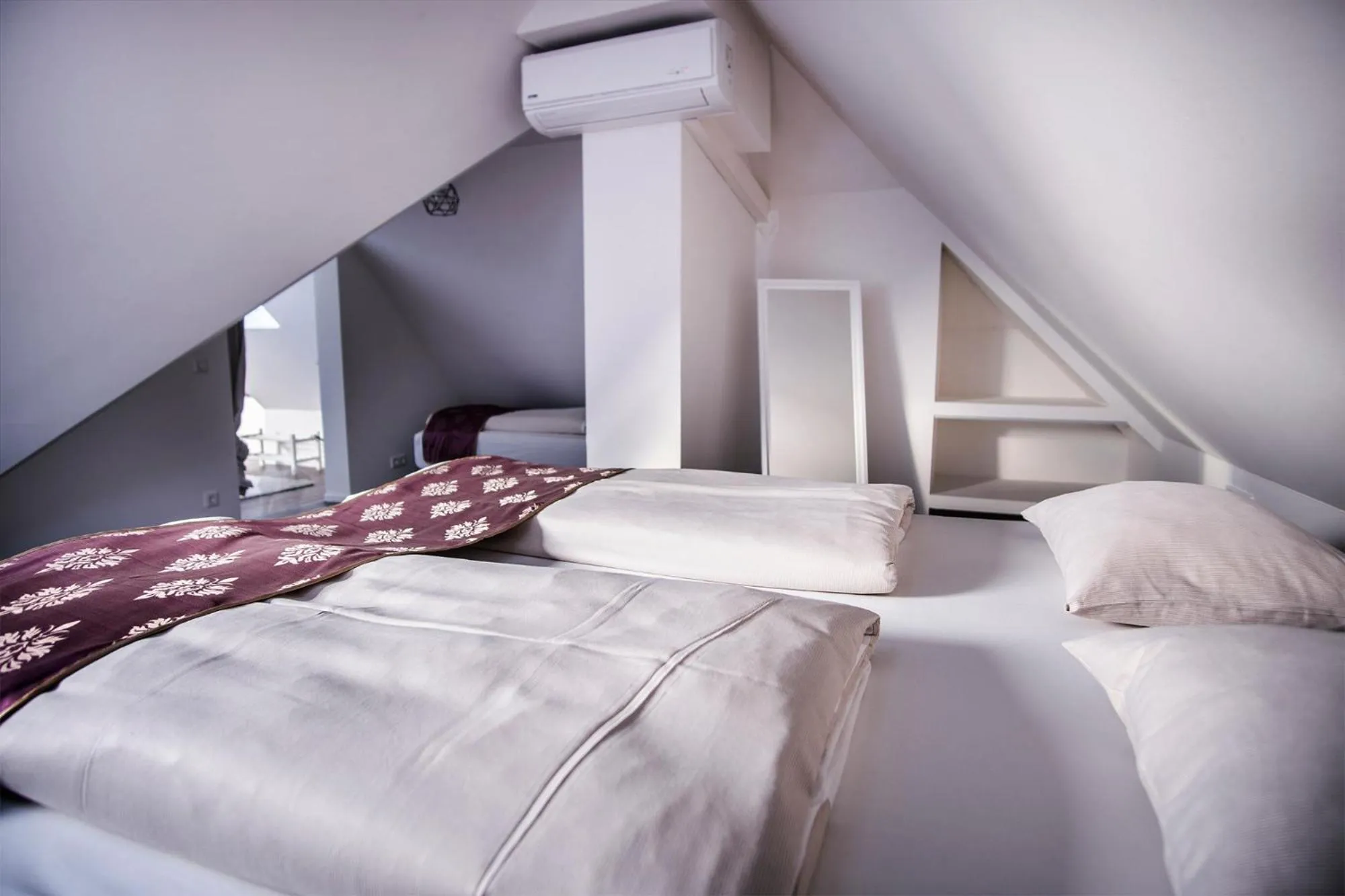 Bedroom, Bed in Hotel Flair