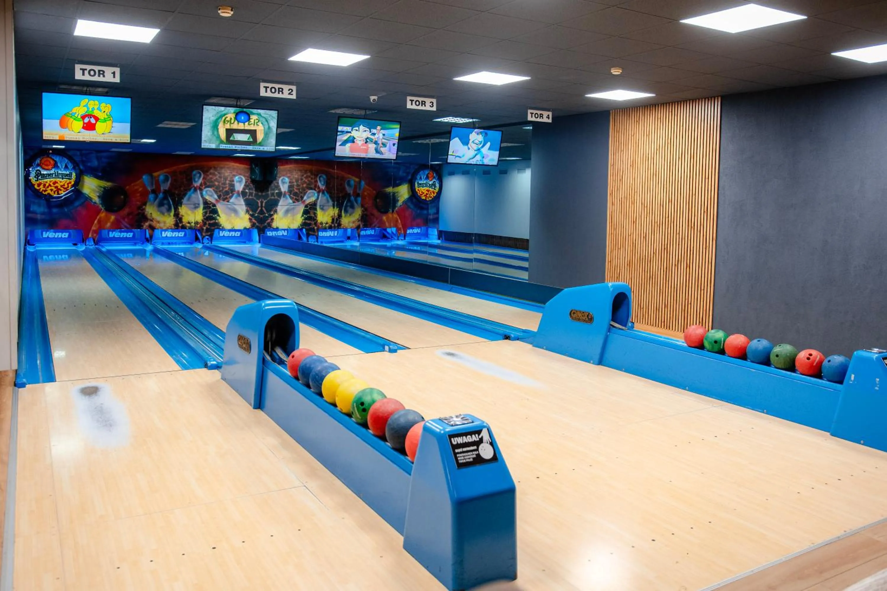 Evening entertainment in Hotel Kosmowski